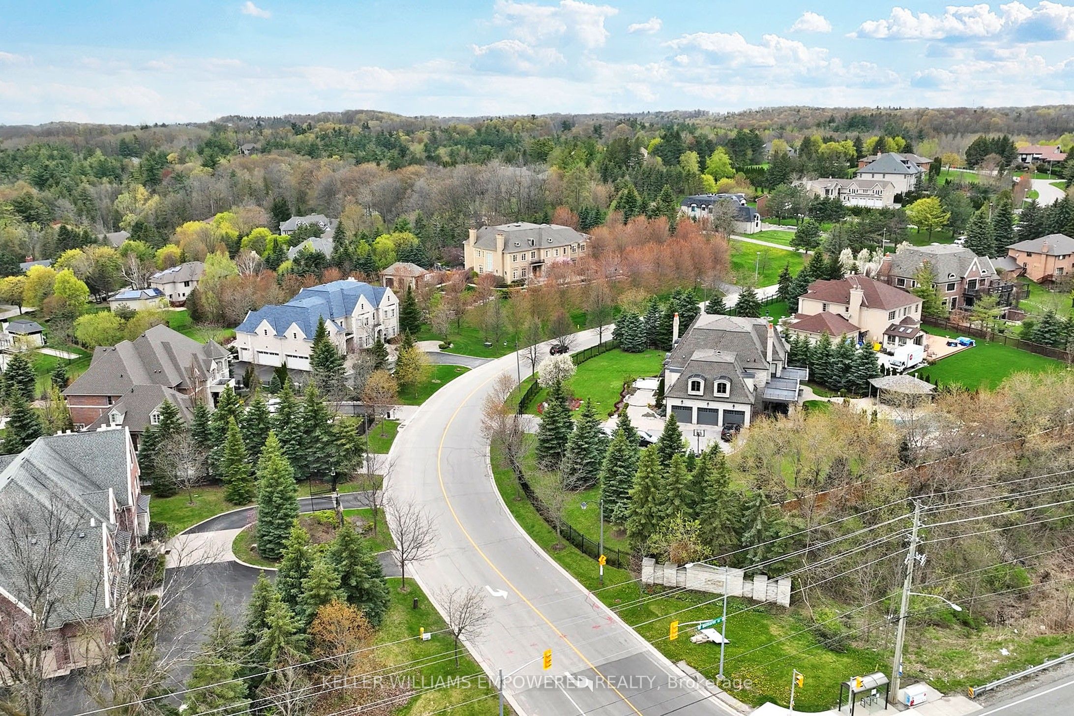 15 Honey Locust Court Property Photo 12