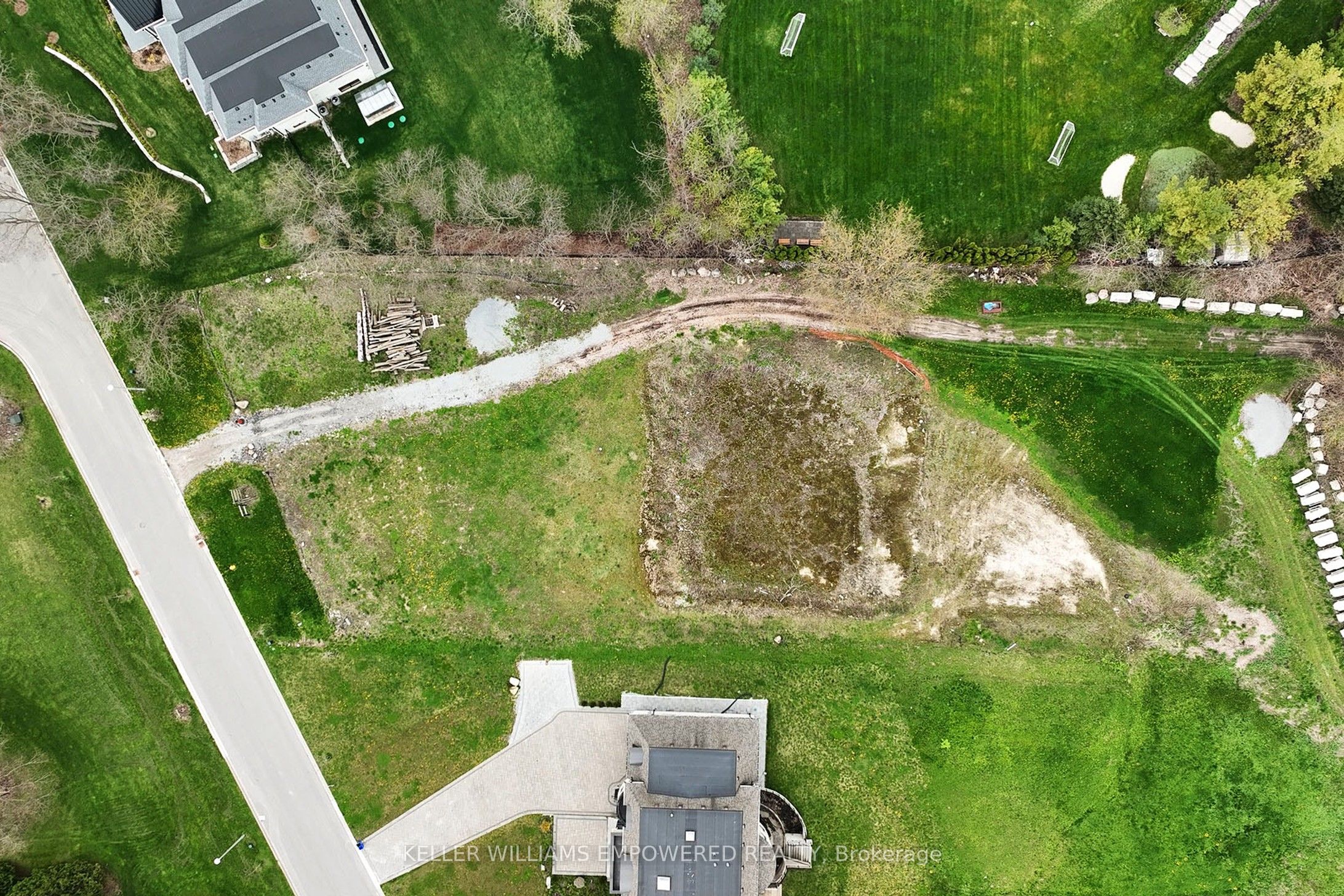 15 Honey Locust Court Property Photo 18