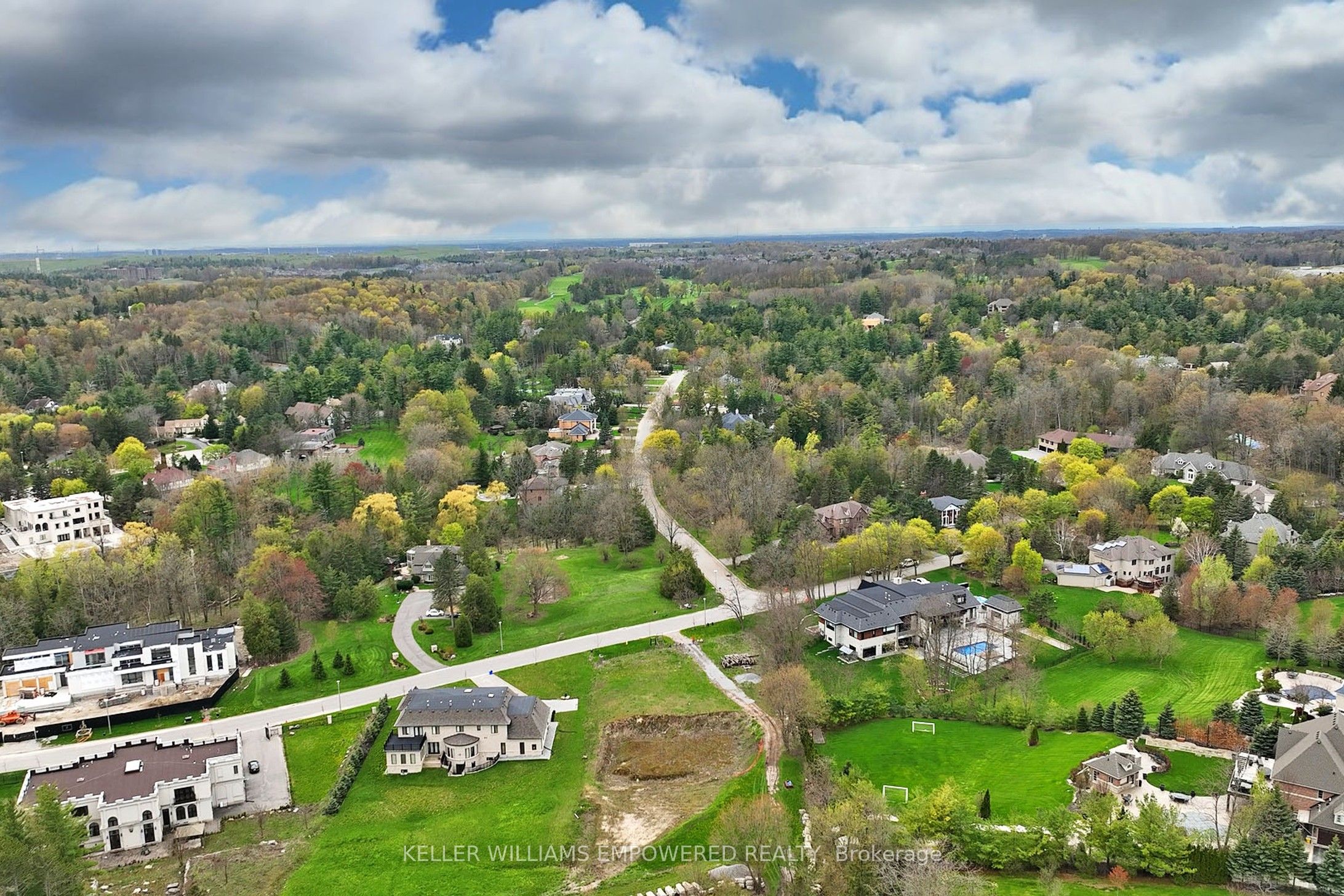 15 Honey Locust Court Property Photo 19