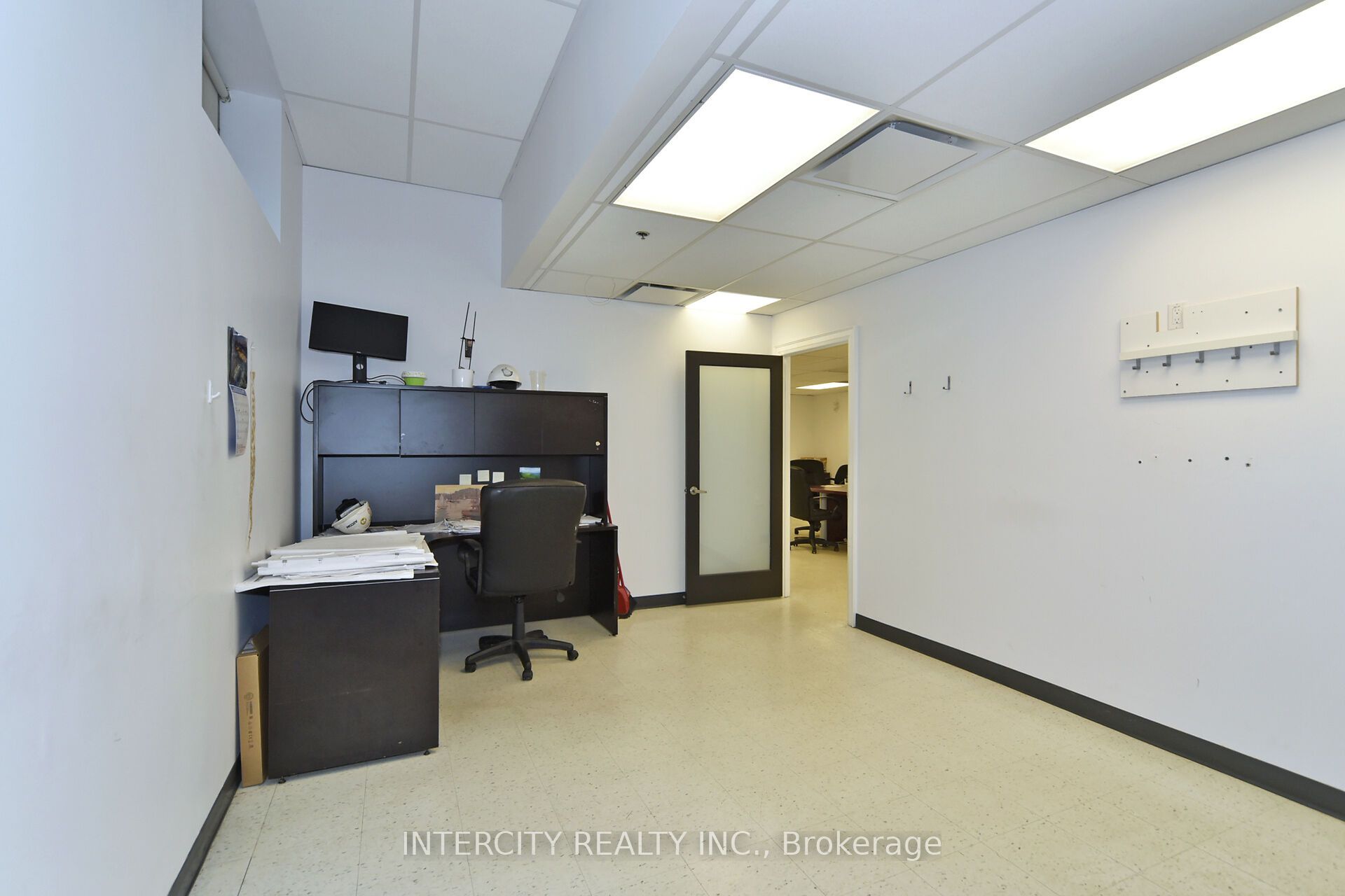 6 Ronrose Drive Bsmt Property Photo 23