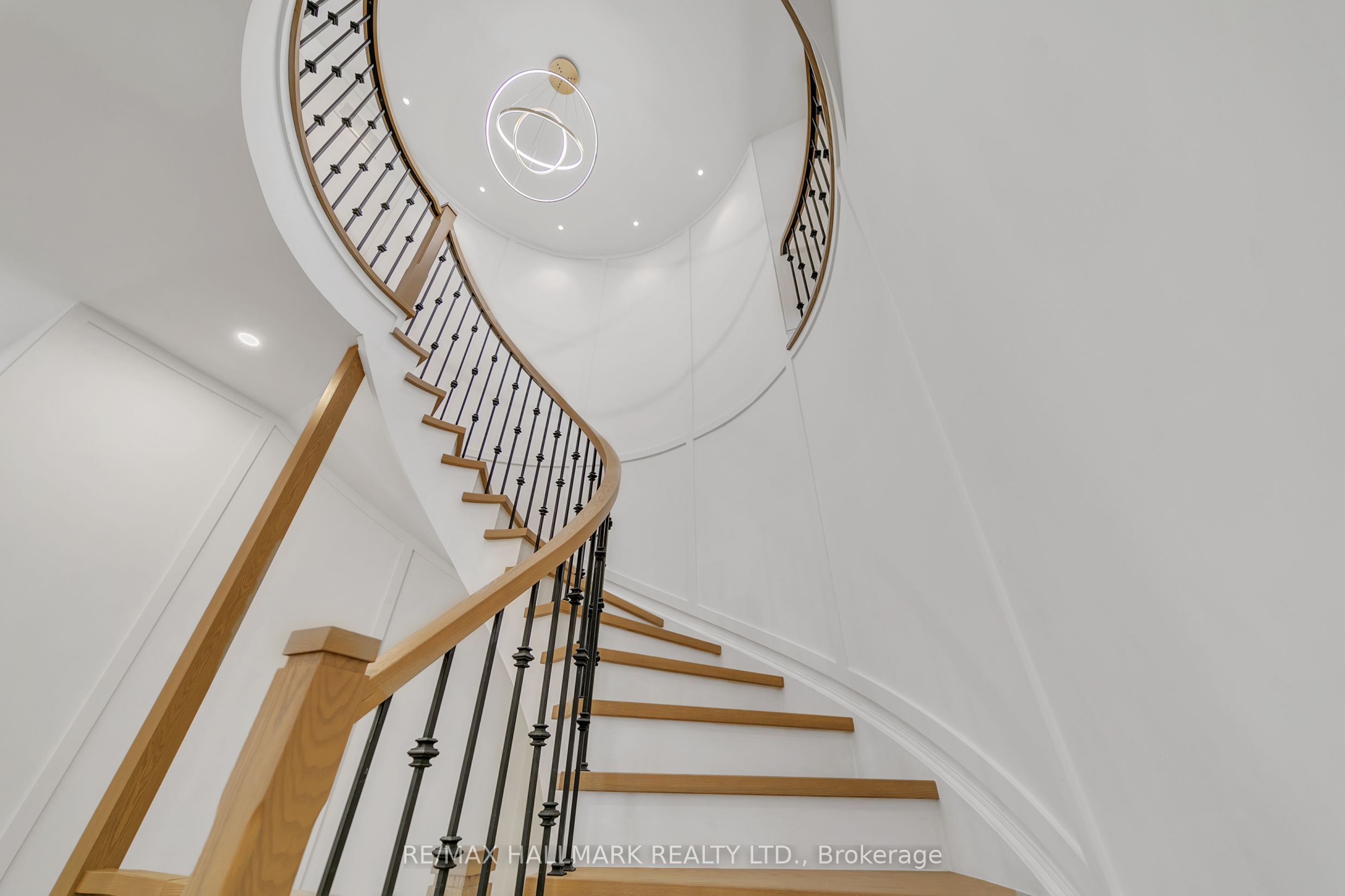 131 Lady Jessica Drive Property Photo 28