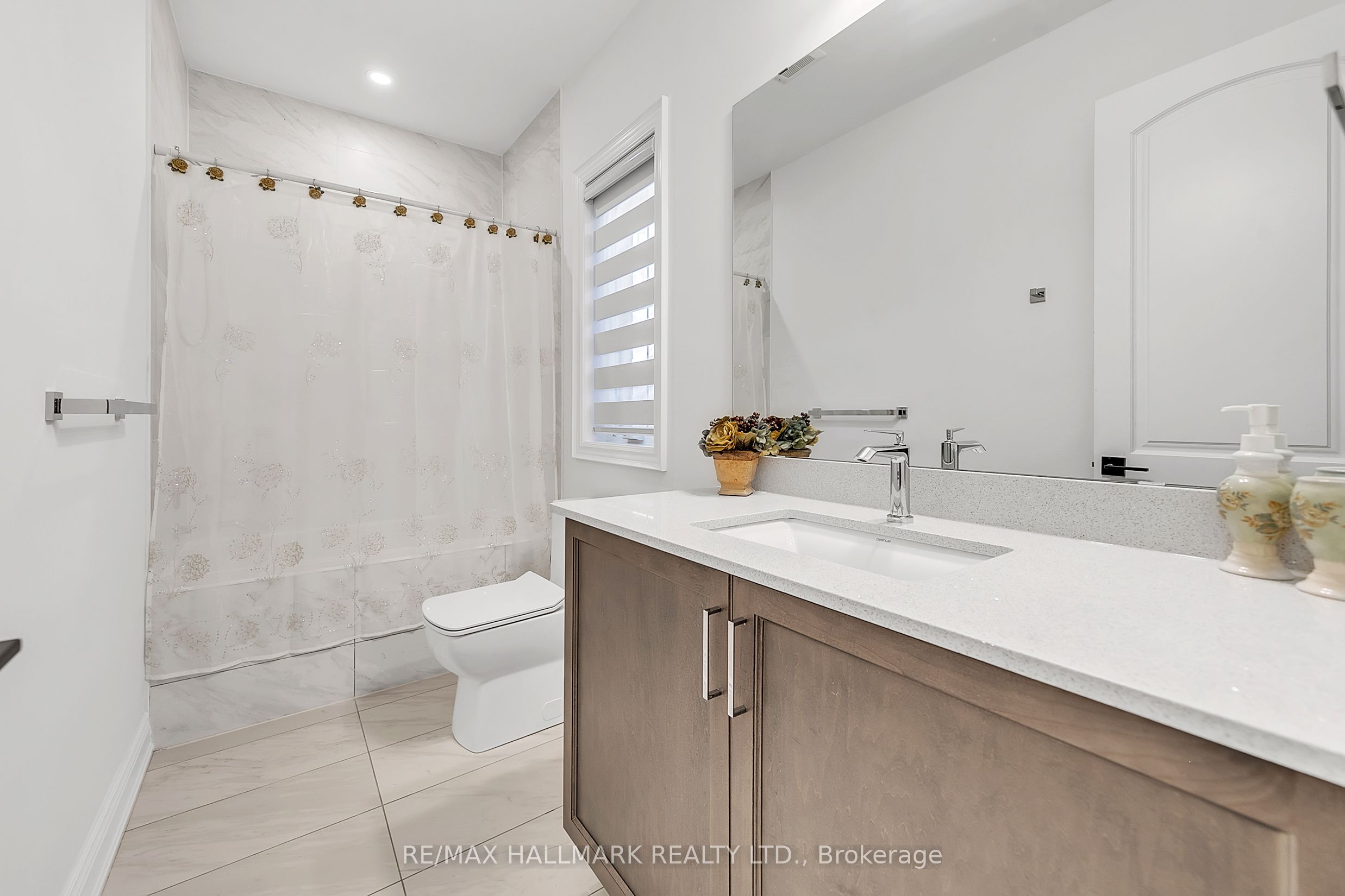 131 Lady Jessica Drive Property Photo 34