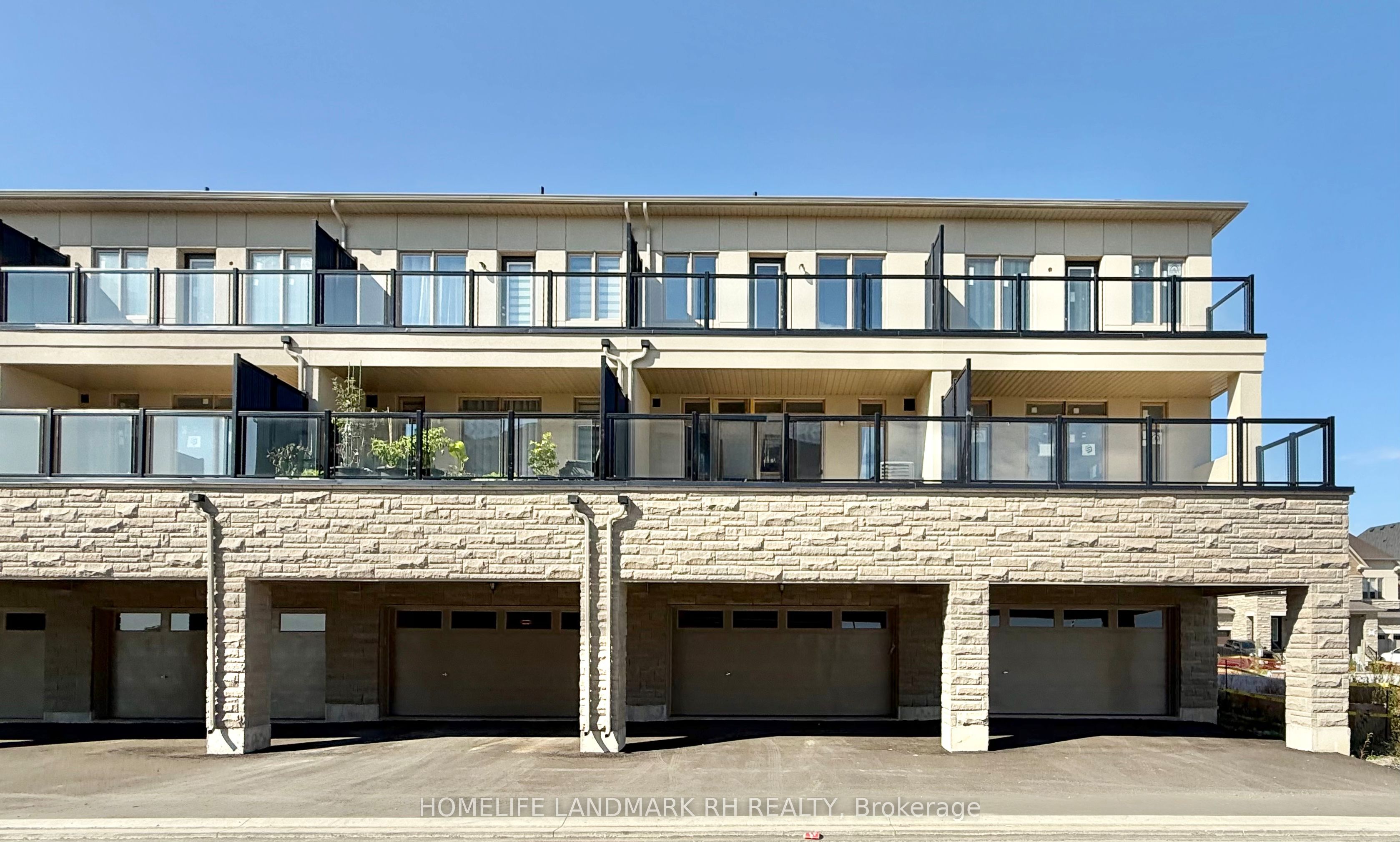 7 Lucy Pick Avenue Property Photo 1