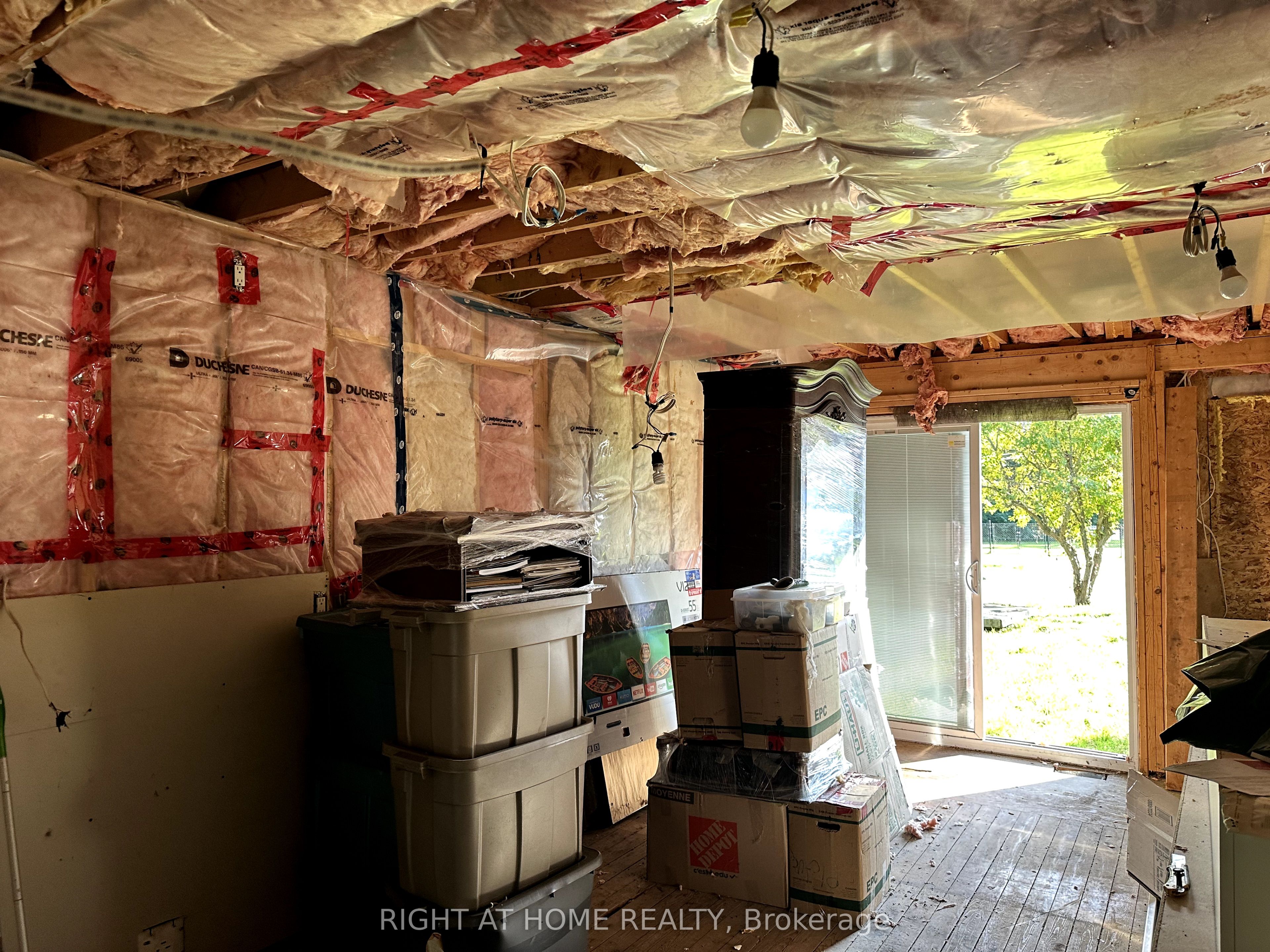 47 Metropolitan Crescent Property Photo 5