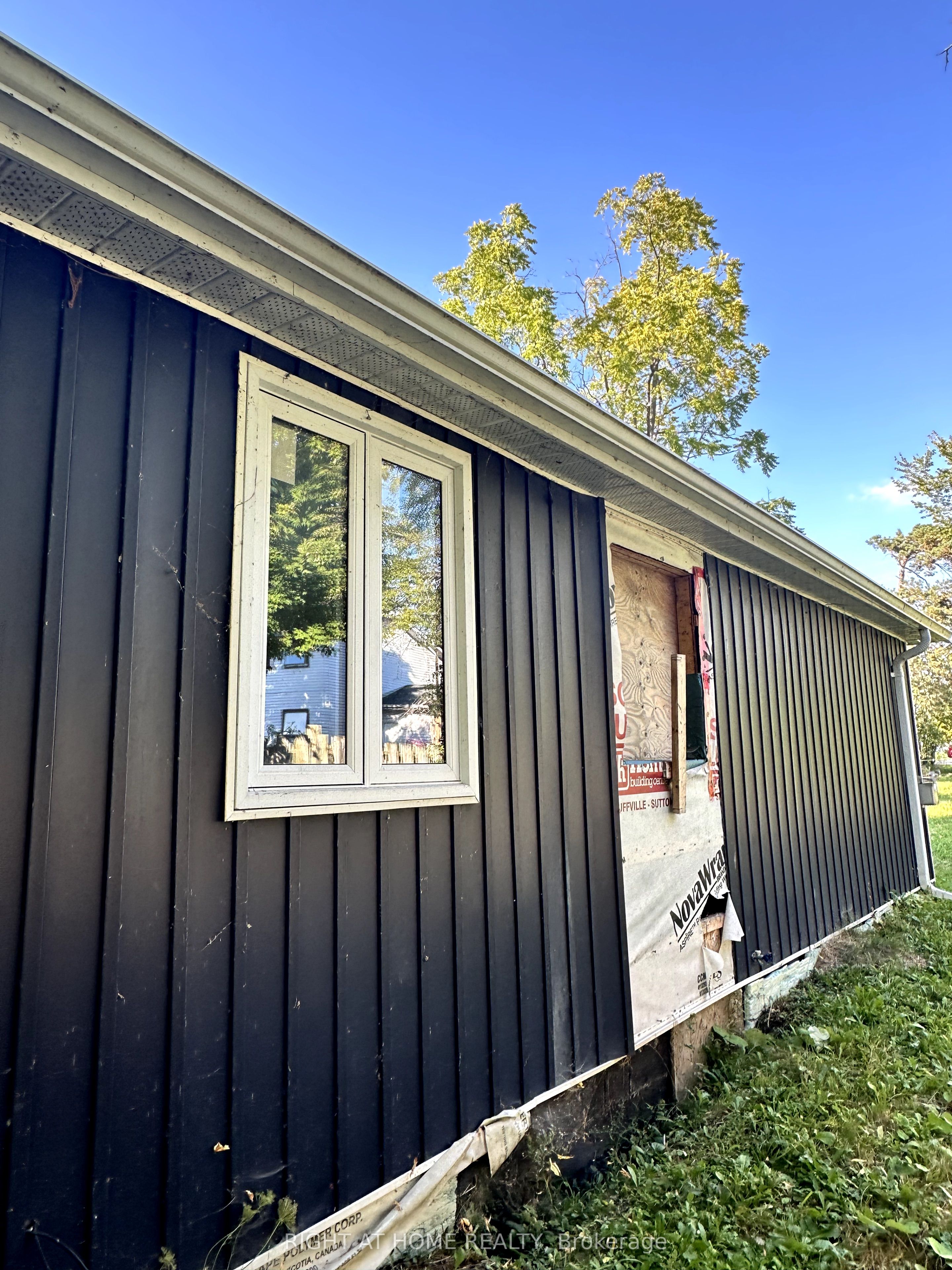 47 Metropolitan Crescent Property Photo 15