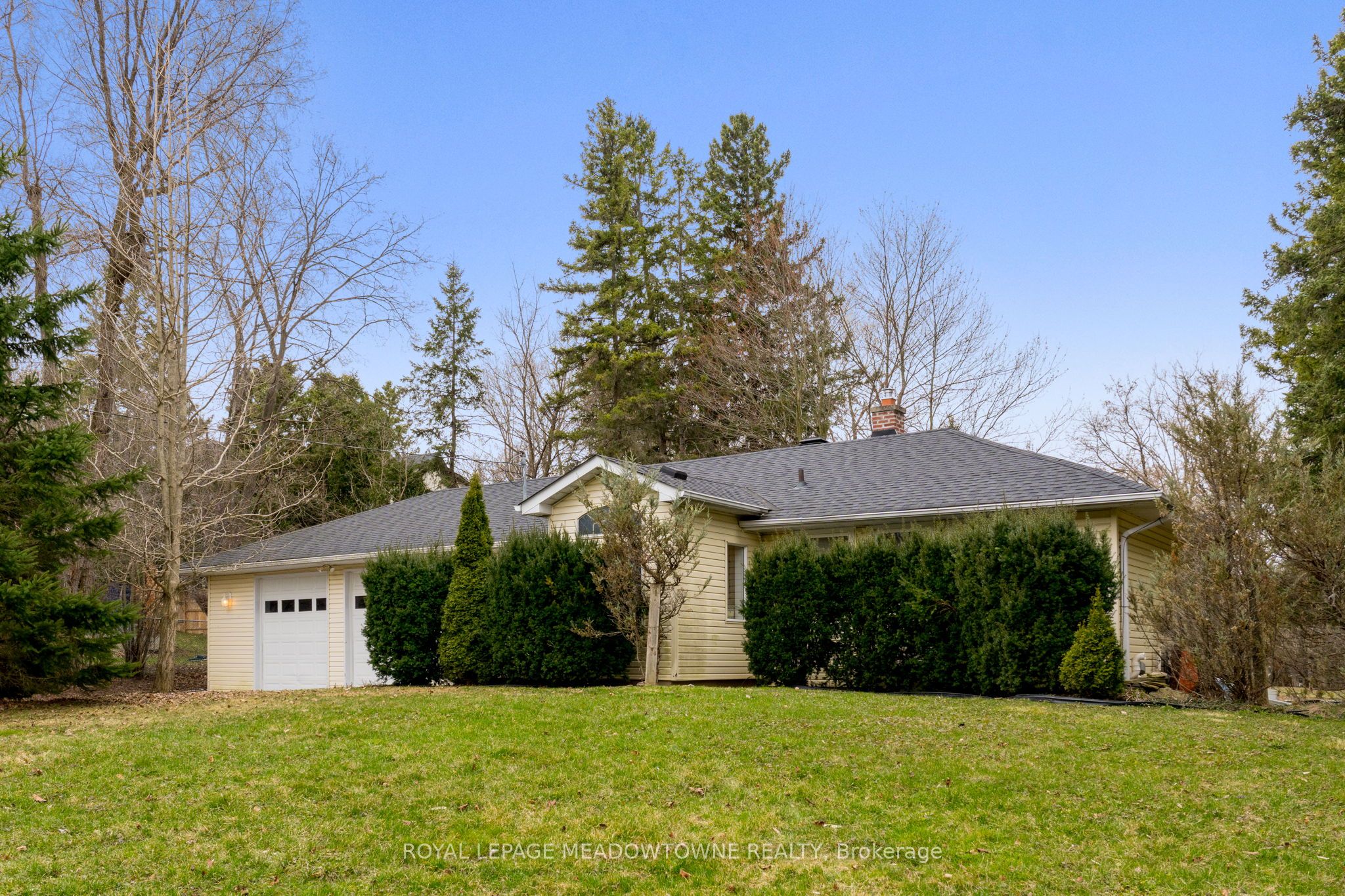 208 Martin Street Property Photo 2