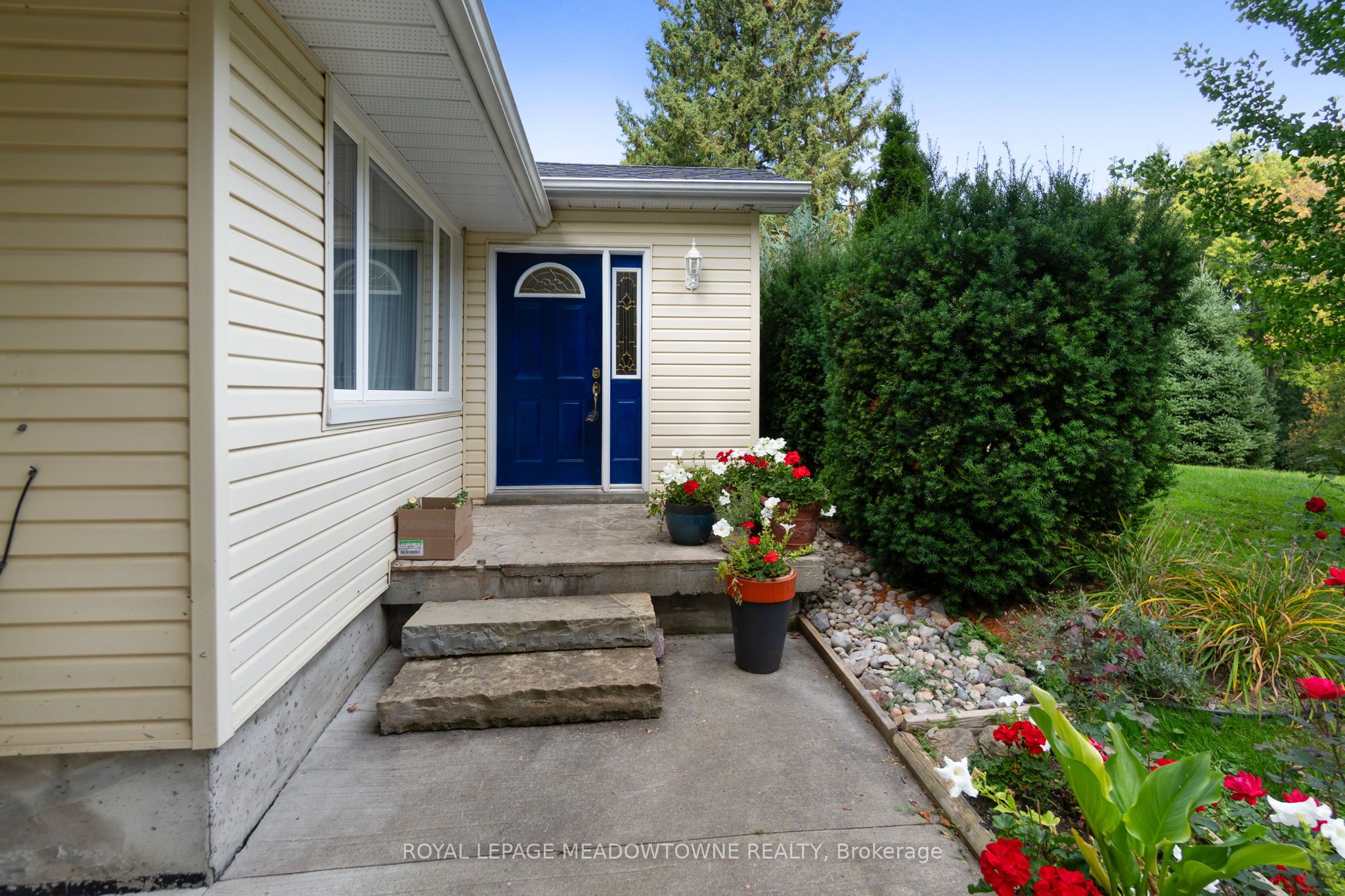 208 Martin Street Property Photo 10