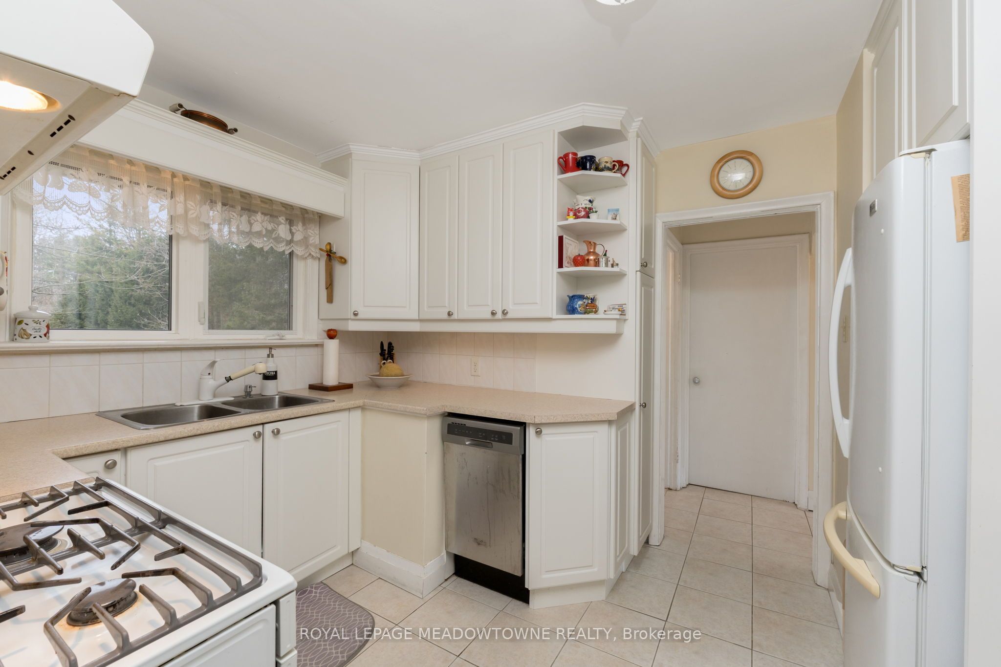 208 Martin Street Property Photo 18