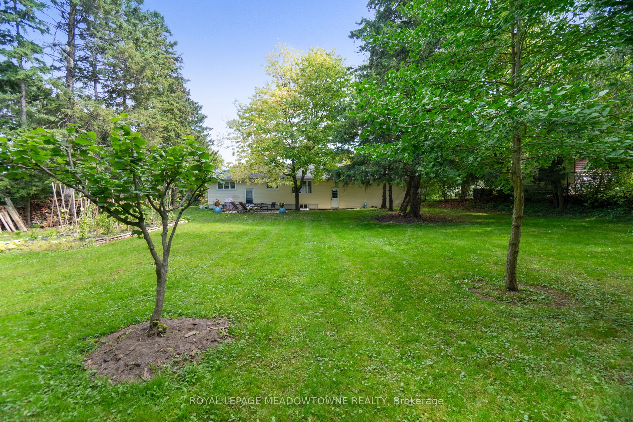 208 Martin Street Property Photo 35