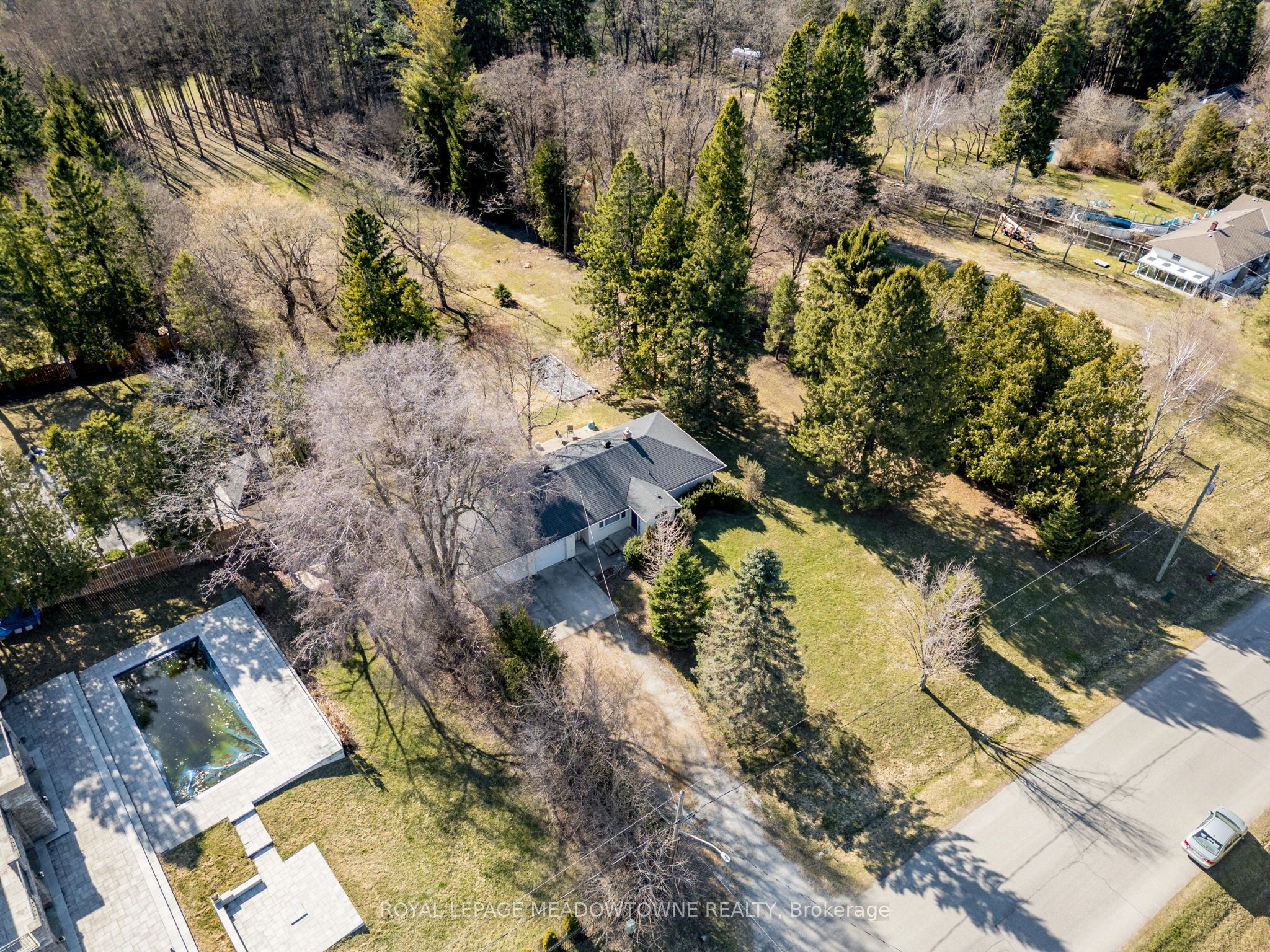 208 Martin Street Property Photo 38