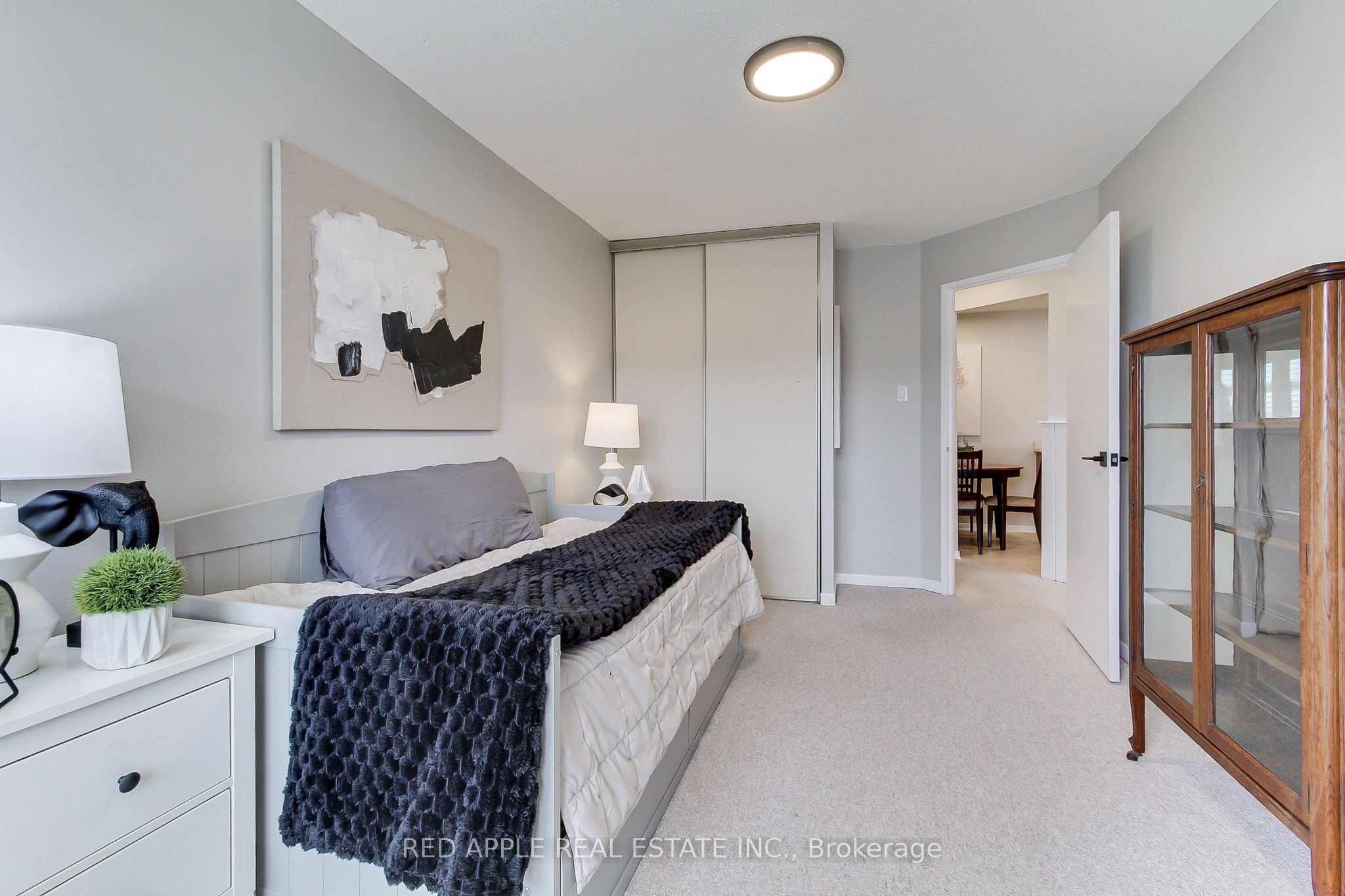 250 Davis Drive 910 Property Photo 13