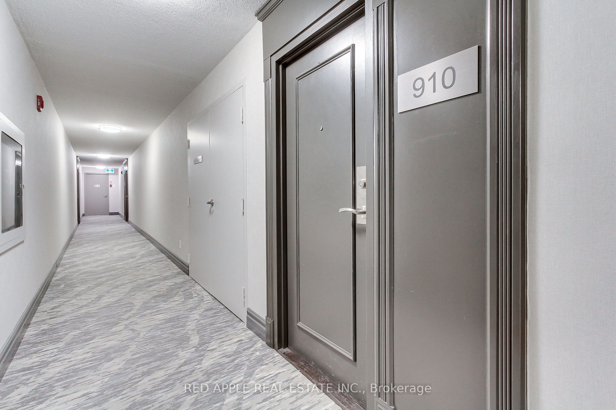 250 Davis Drive 910 Property Photo 19