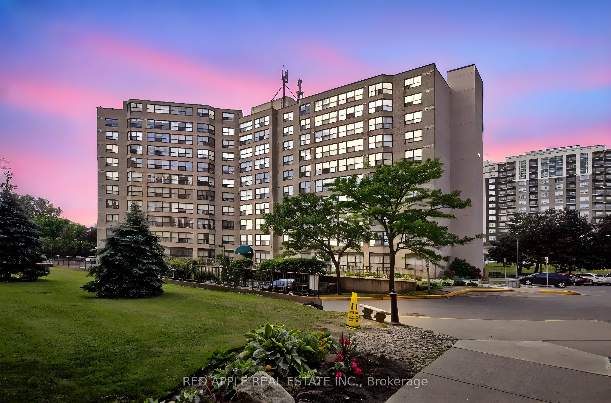 250 Davis Drive 910 Property Photo 28