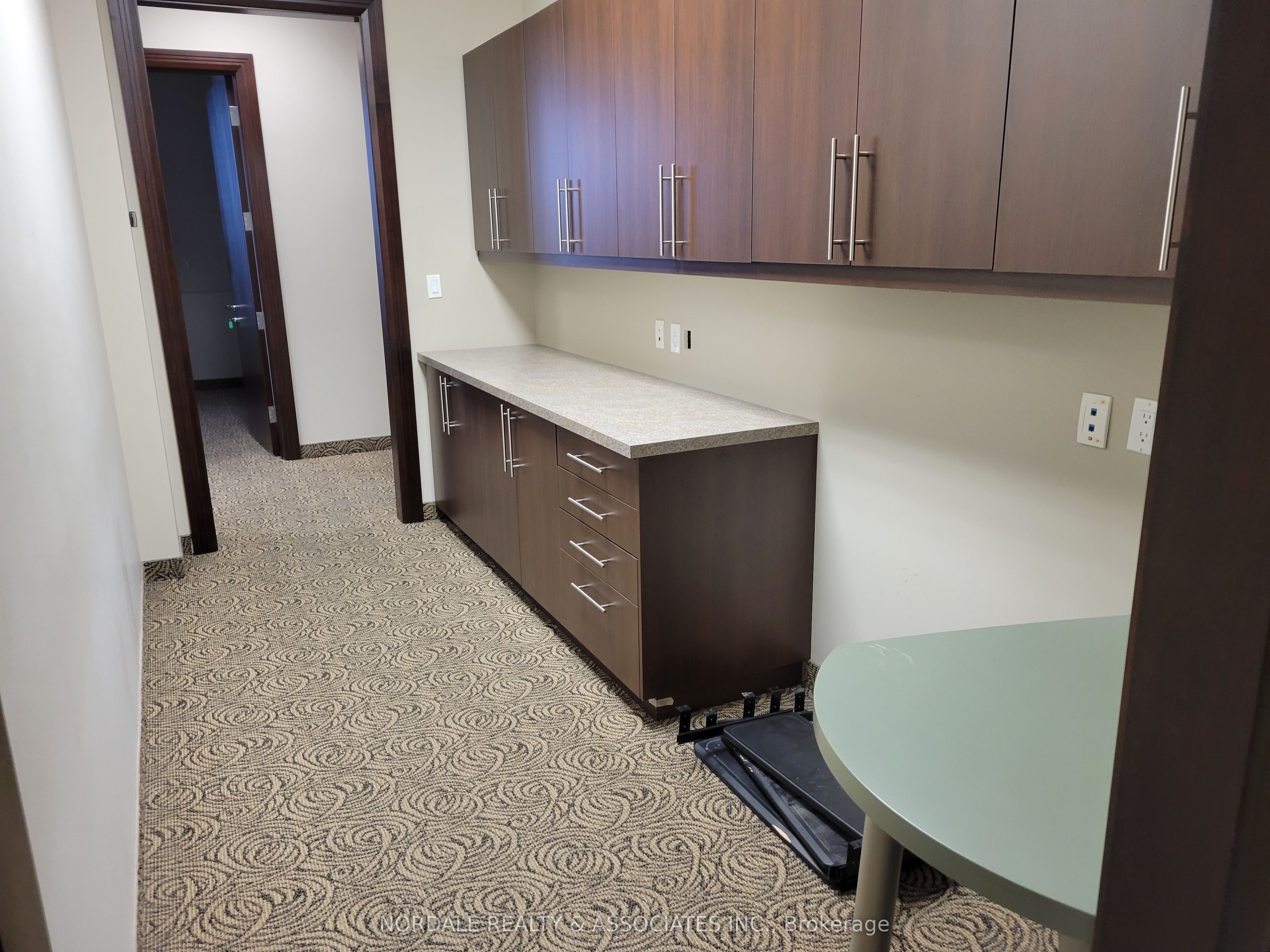 331 Cityview Boulevard 200 Property Photo 4