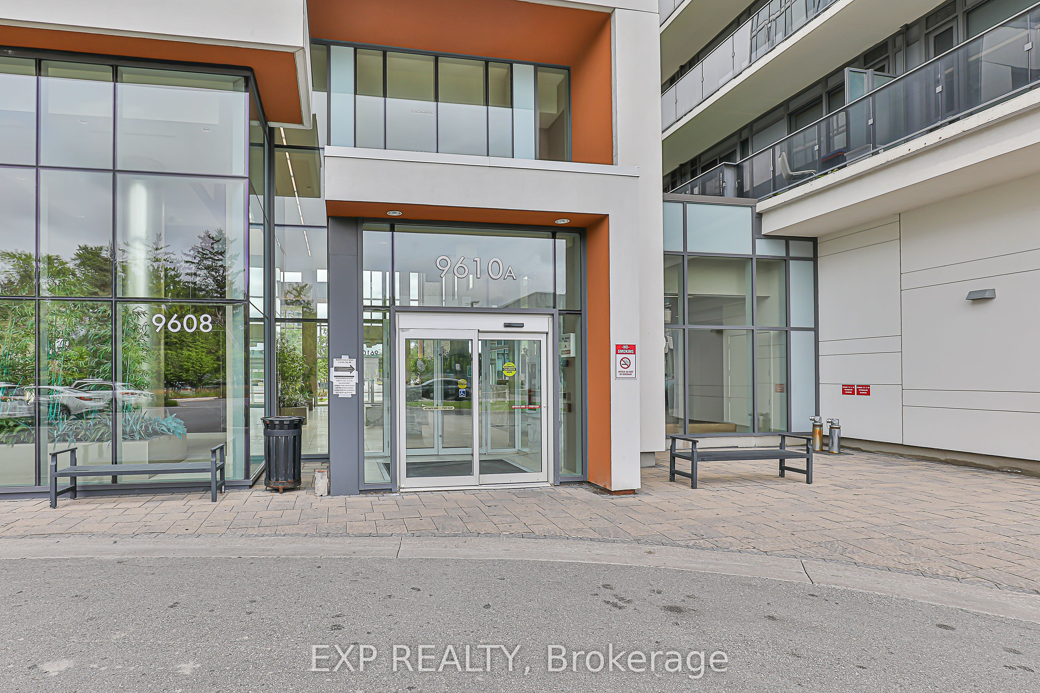 9608 Yonge Street 1005 Property Photo 4