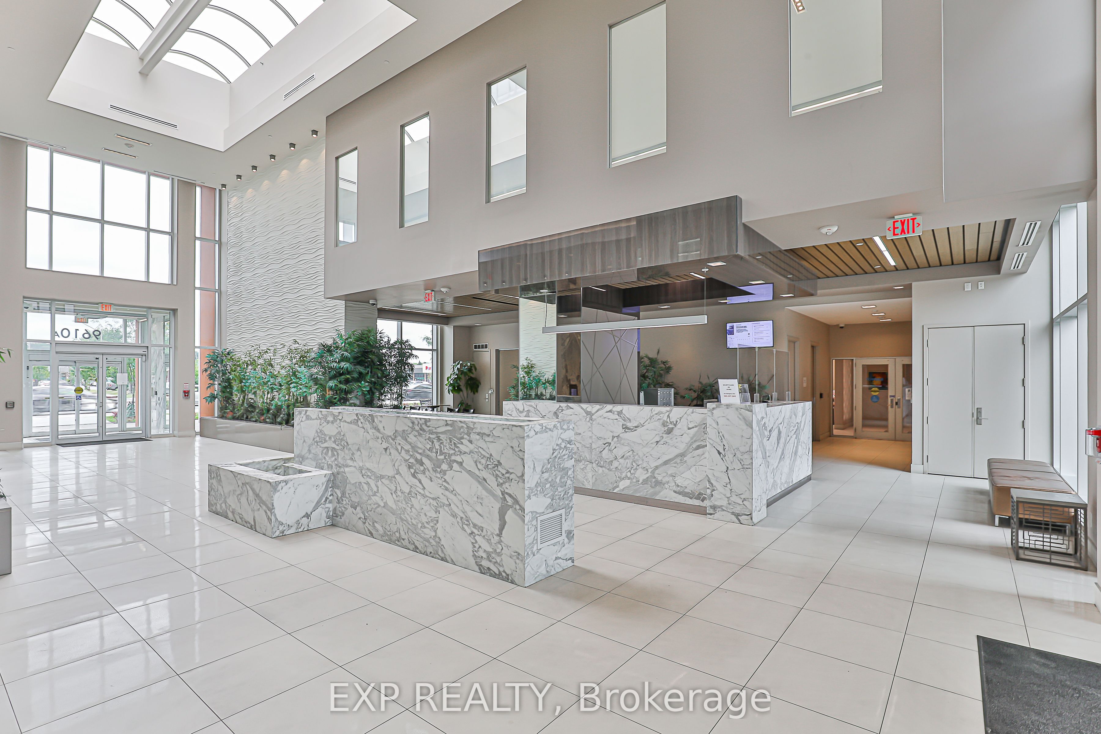 9608 Yonge Street 1005 Property Photo 5