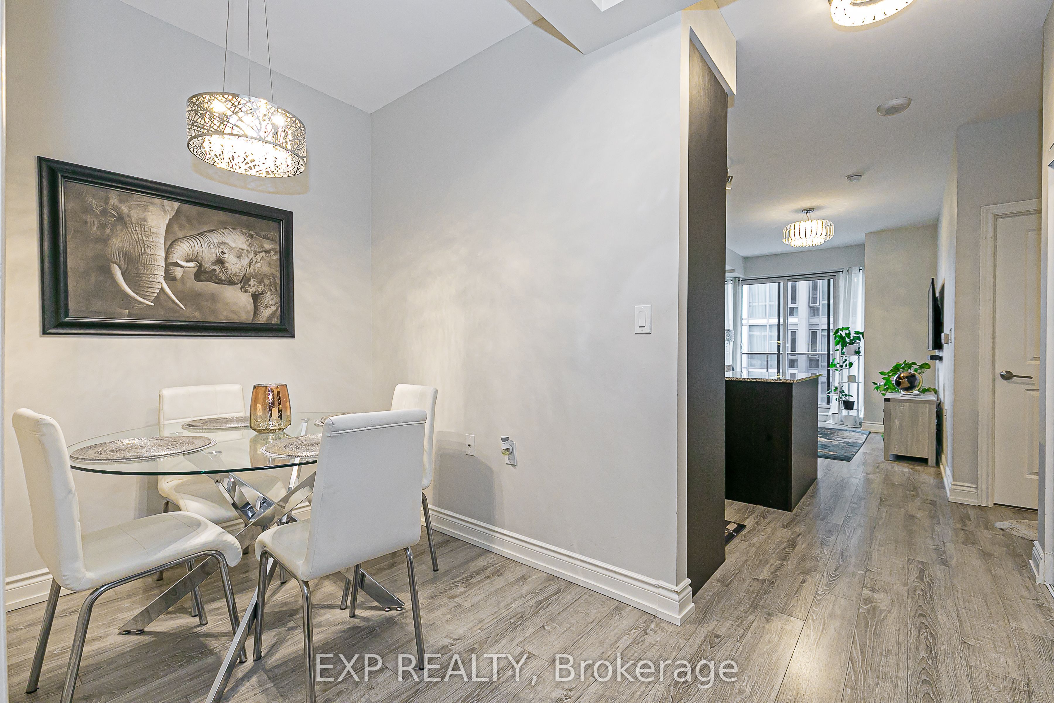 9608 Yonge Street 1005 Property Photo 10