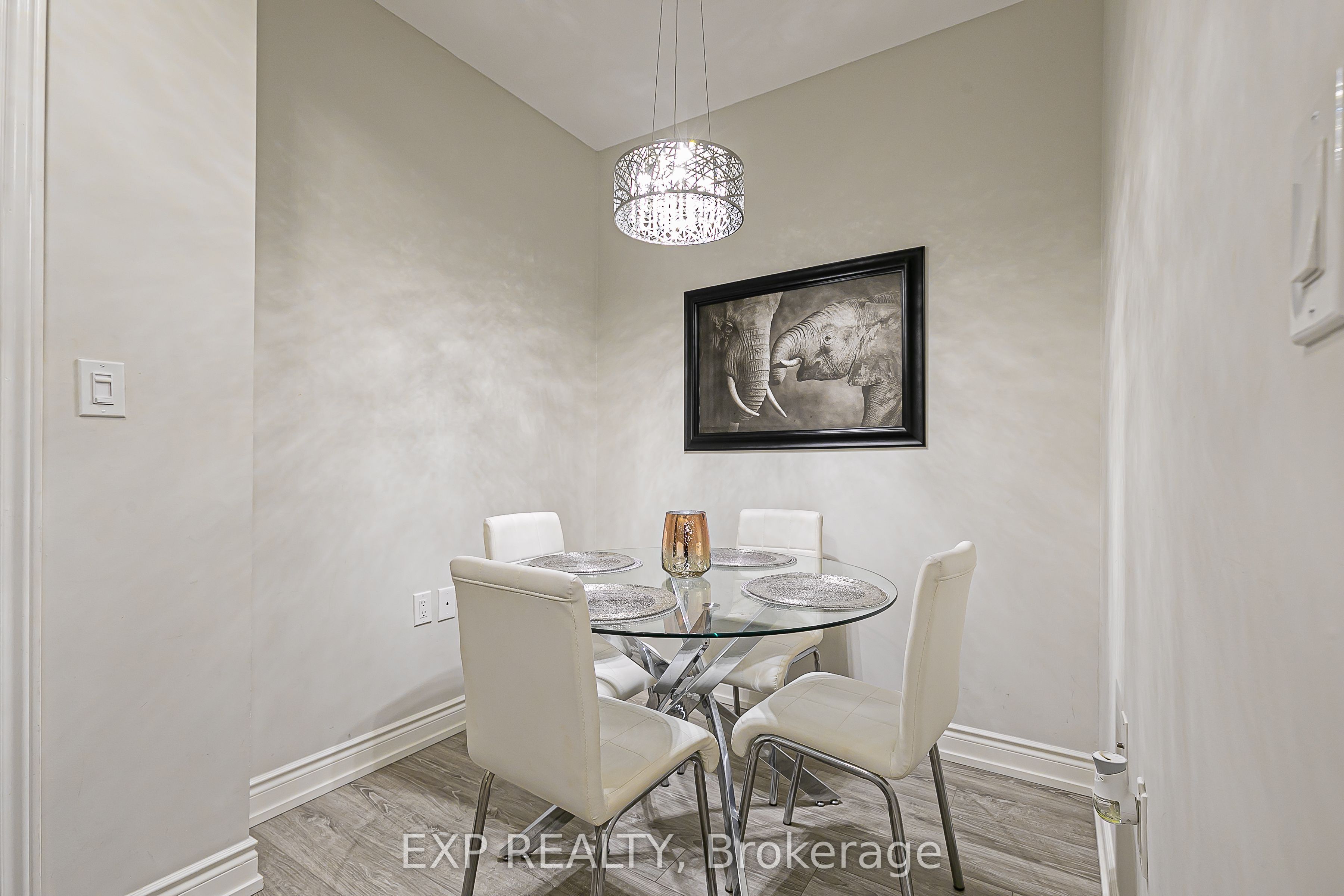 9608 Yonge Street 1005 Property Photo 13