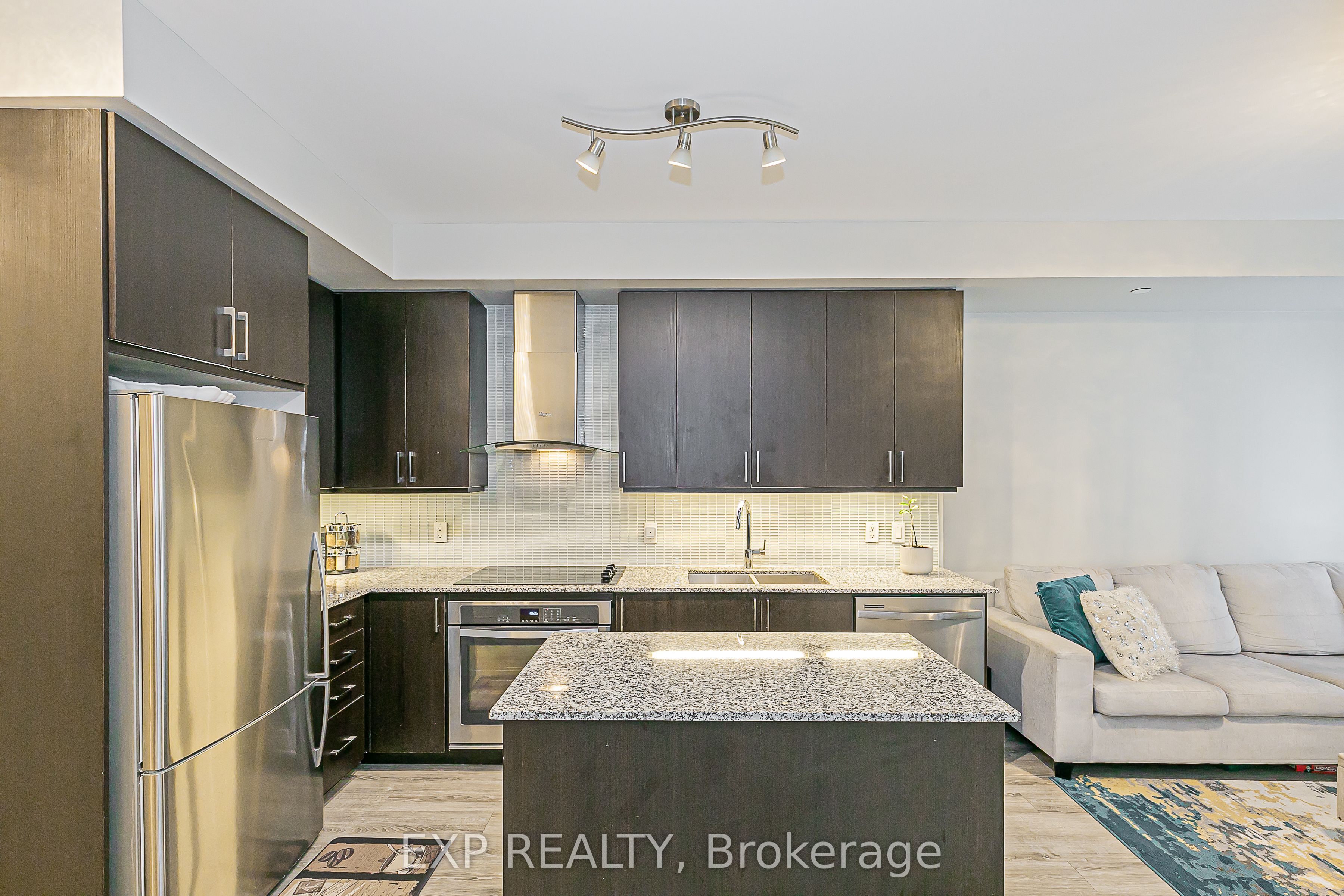 9608 Yonge Street 1005 Property Photo 15