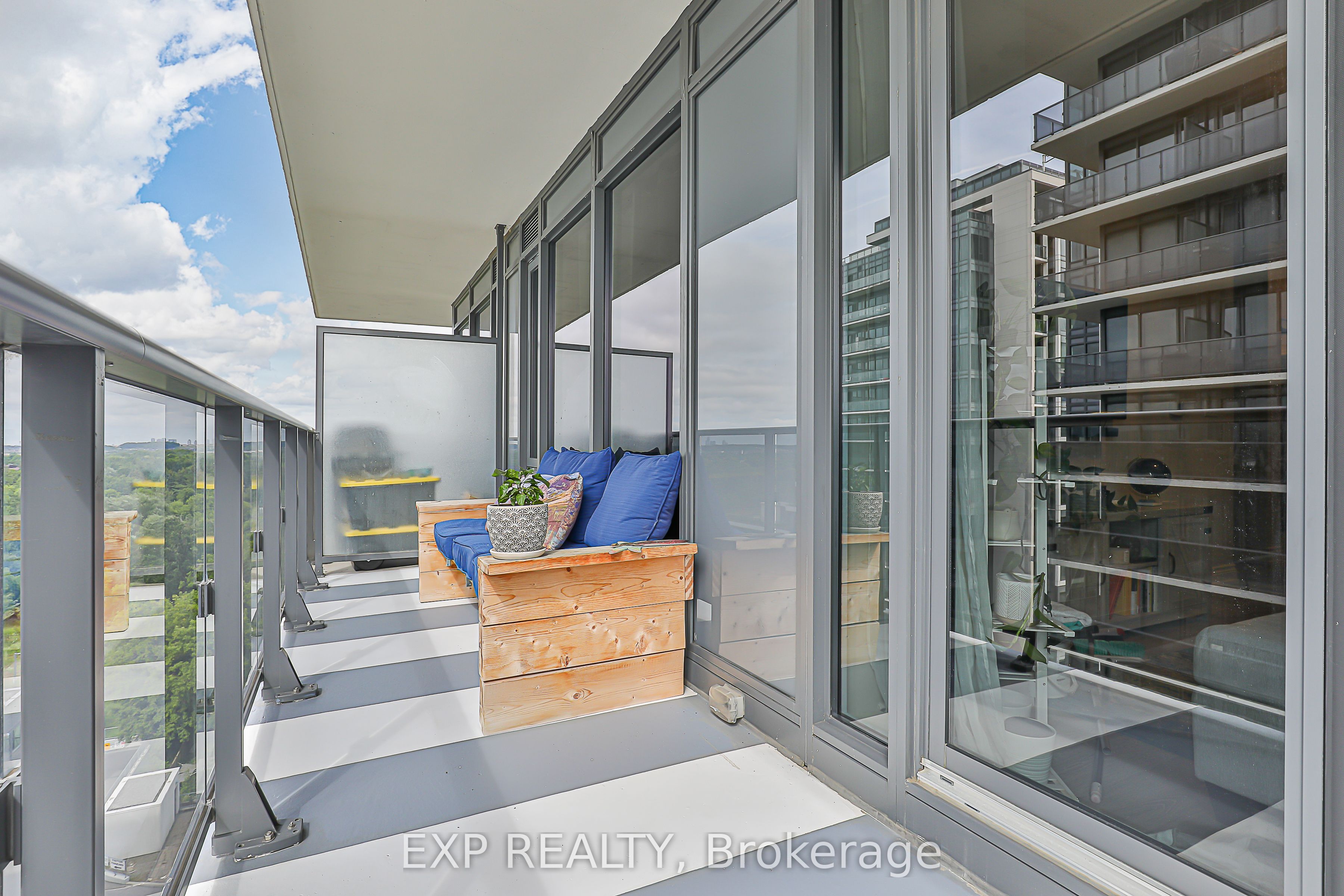 9608 Yonge Street 1005 Property Photo 42