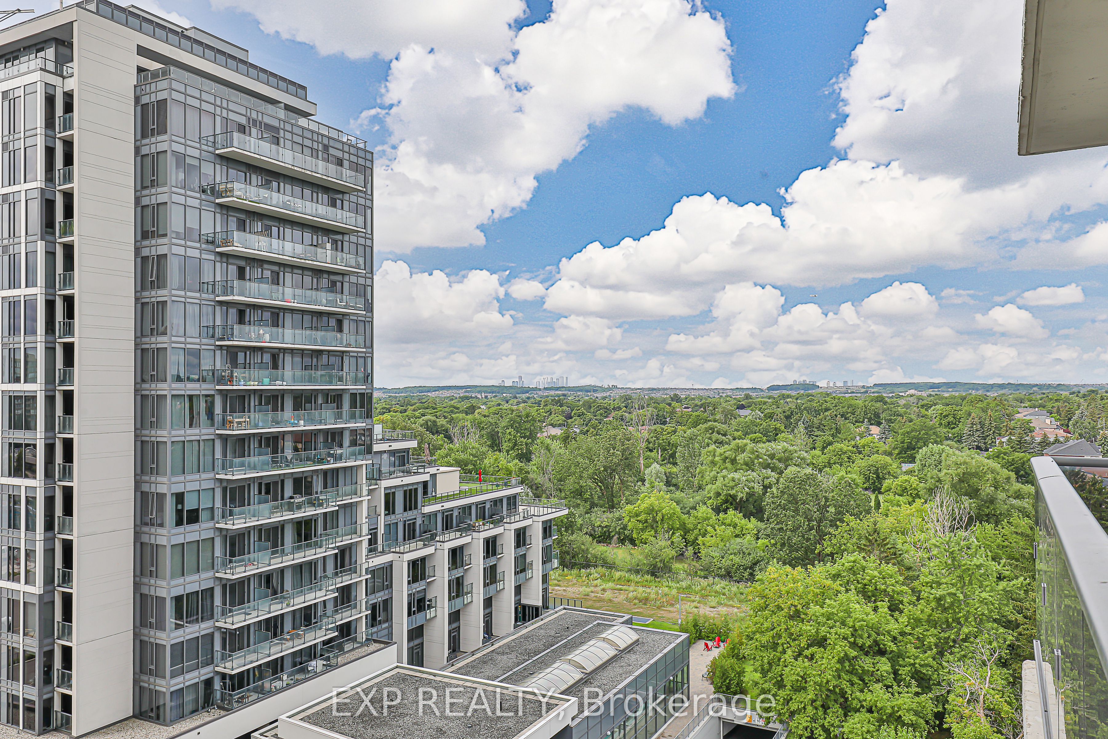 9608 Yonge Street 1005 Property Photo 44