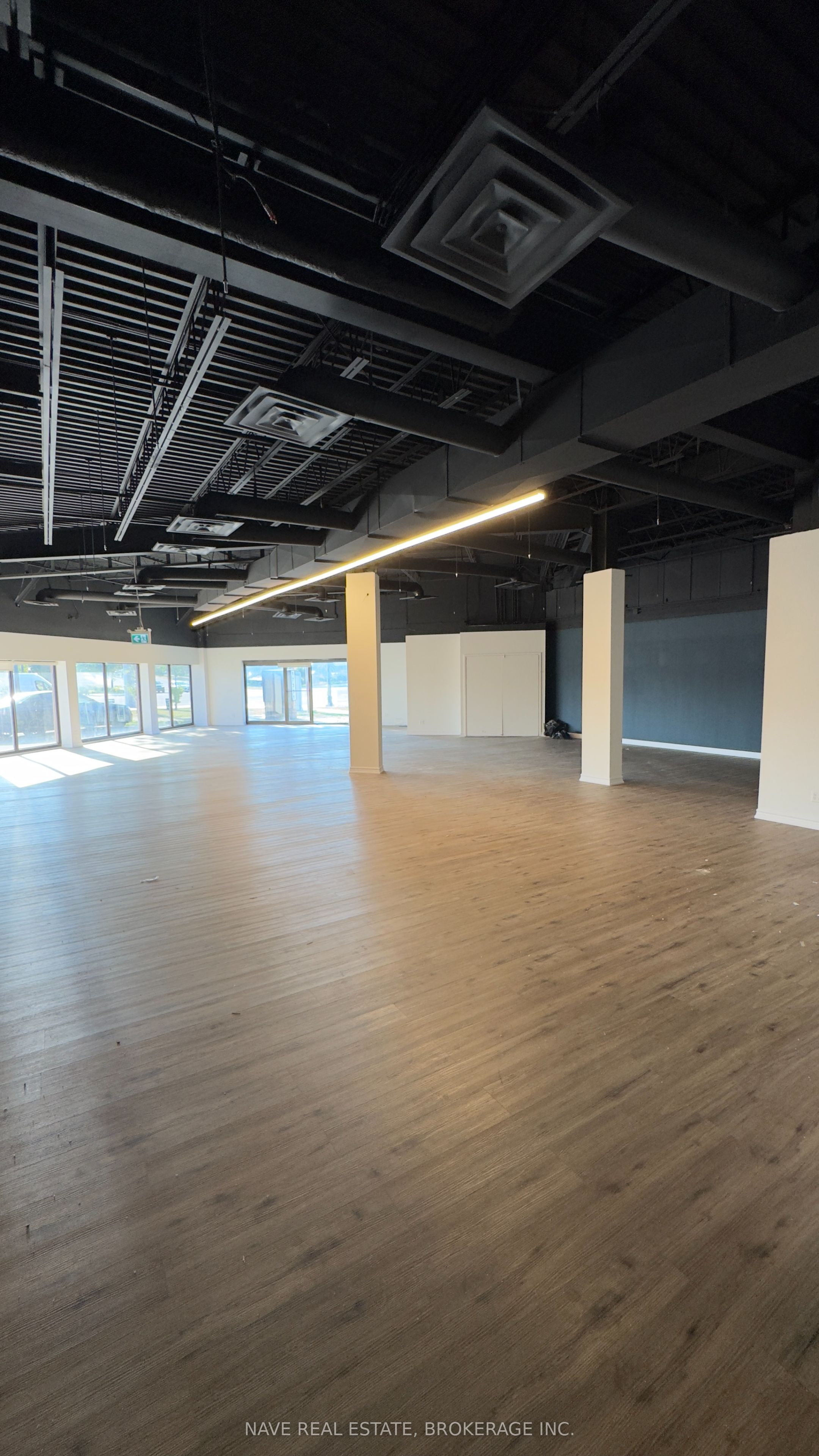 17335 Yonge Street 6 Property Photo 8