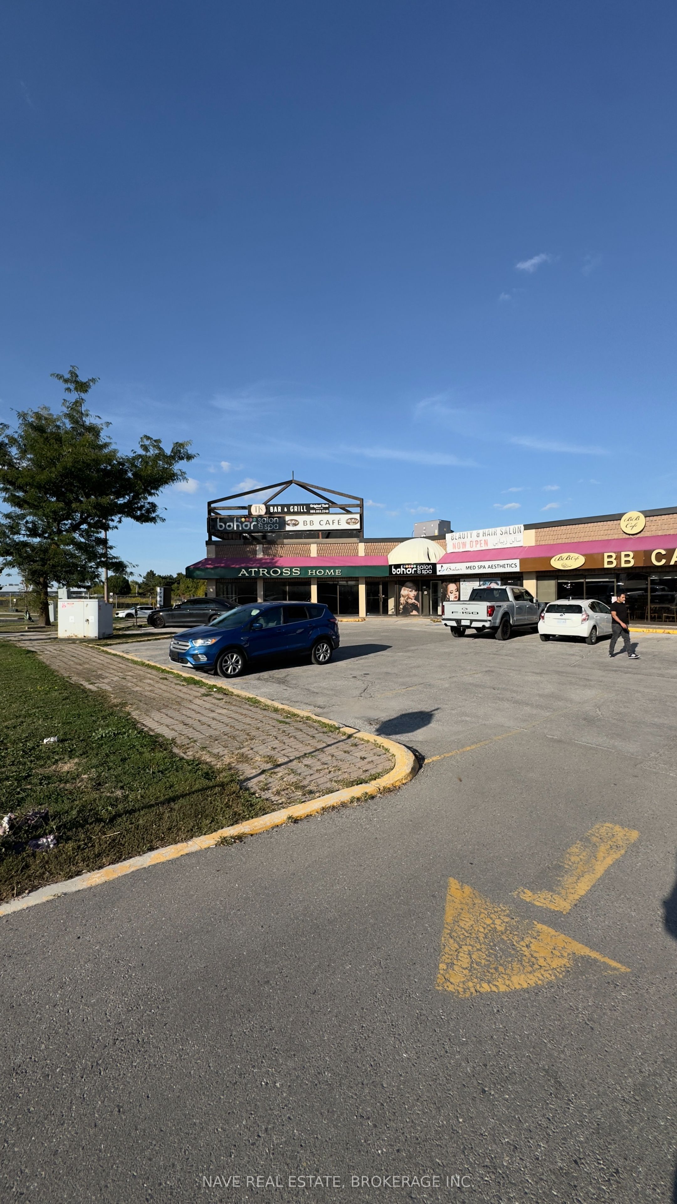 17335 Yonge Street 6 Property Photo 12