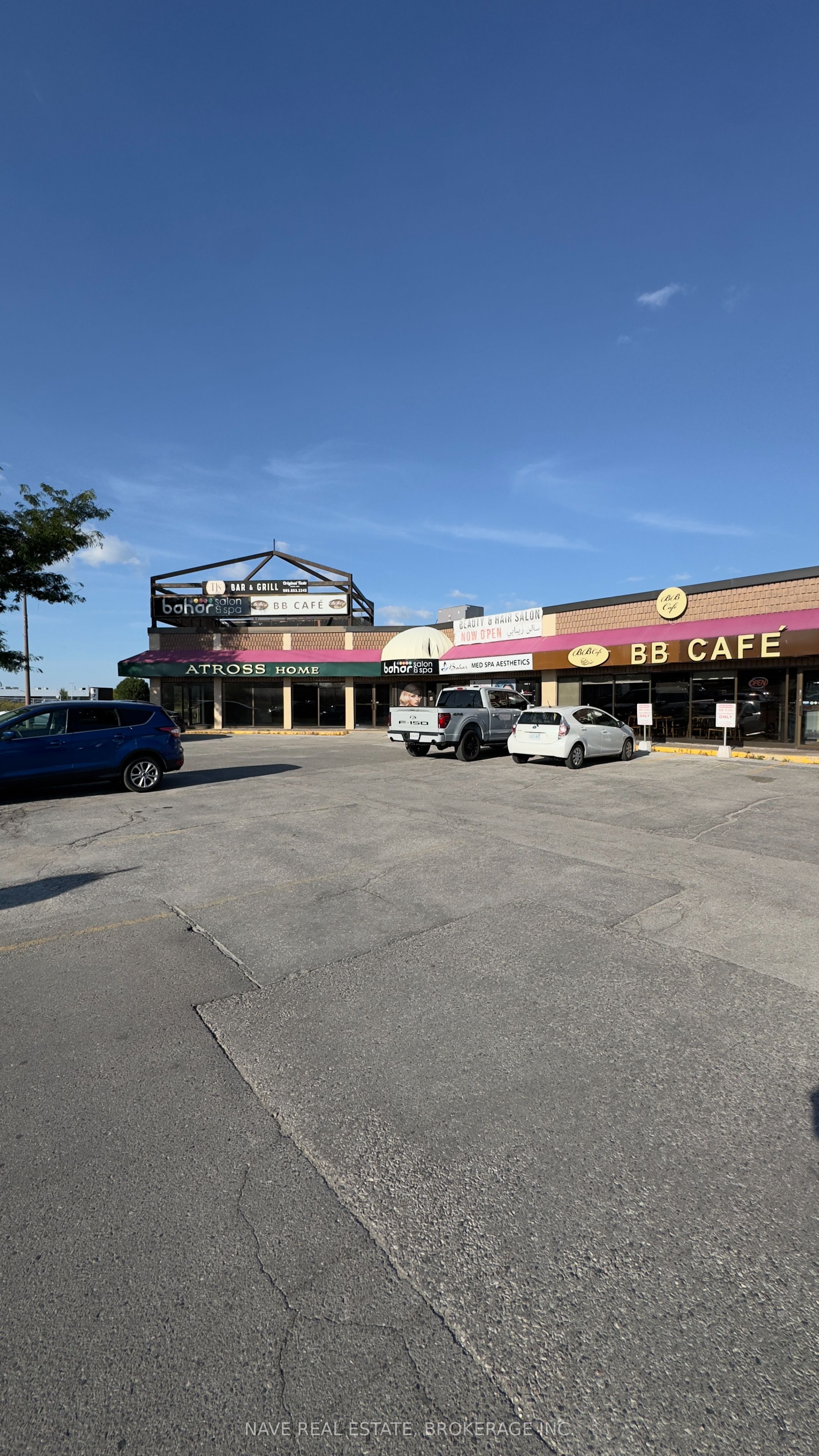 17335 Yonge Street 6 Property Photo 13