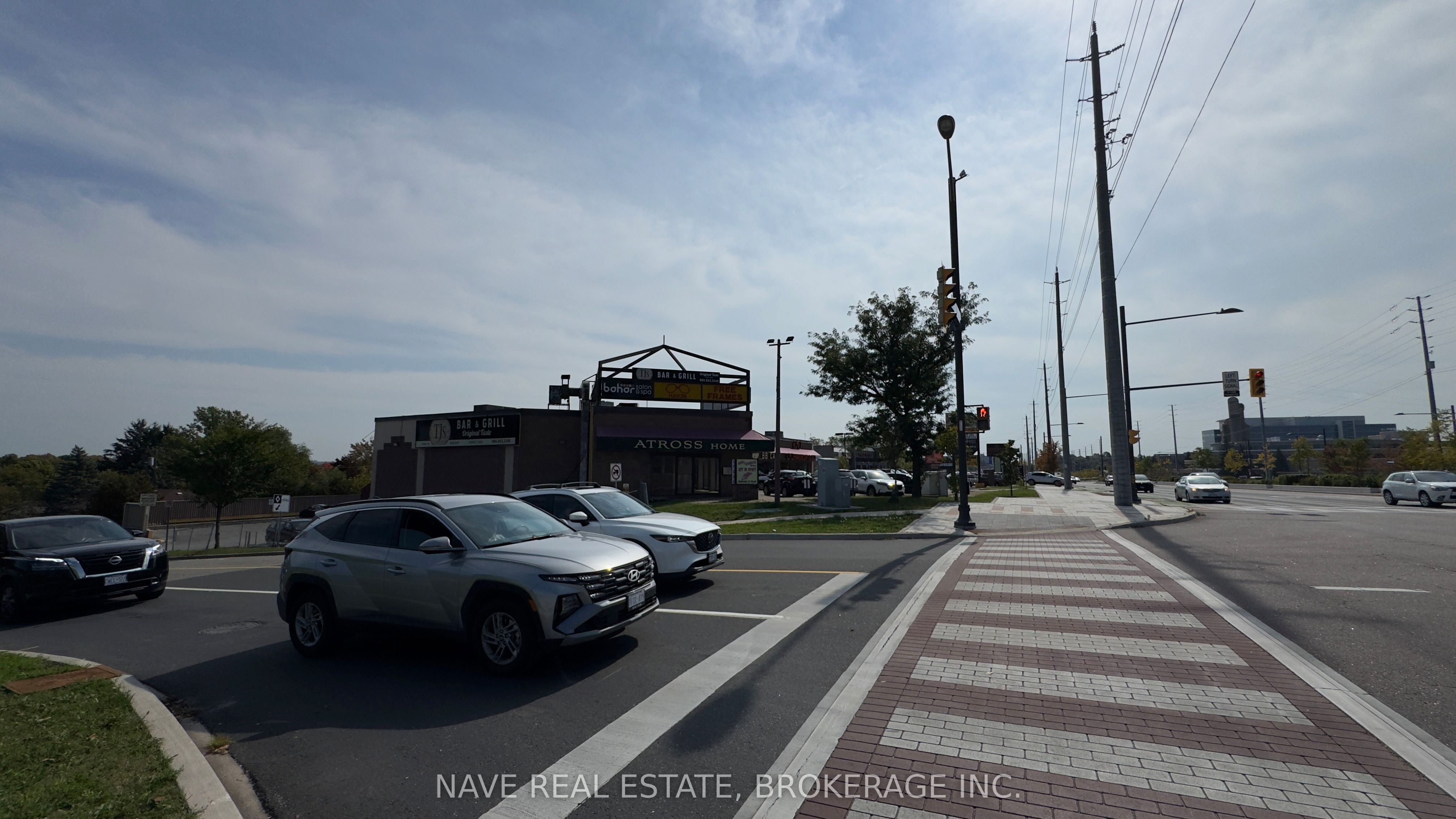 17335 Yonge Street 6 Property Photo 16