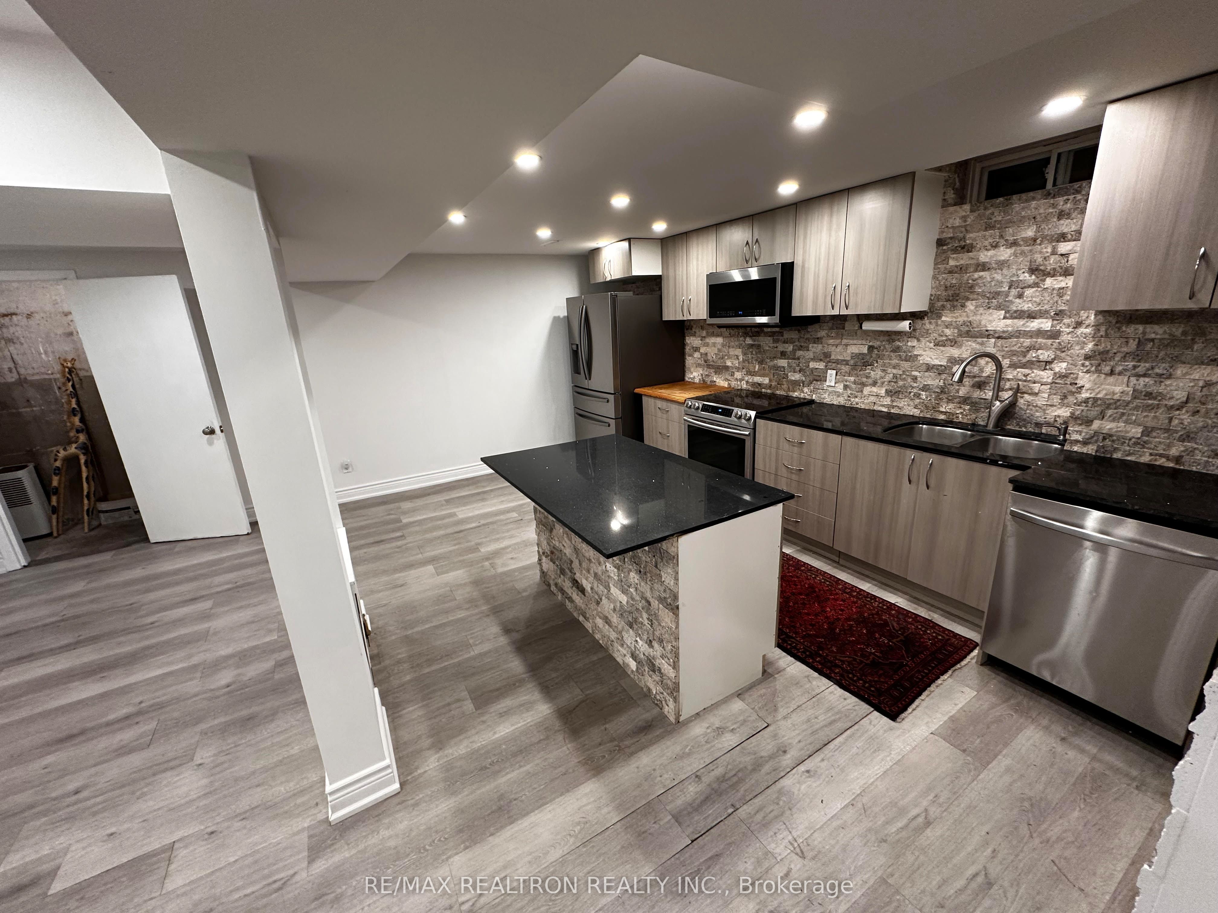 524 Bristol Road #bsmt Property Photo 4