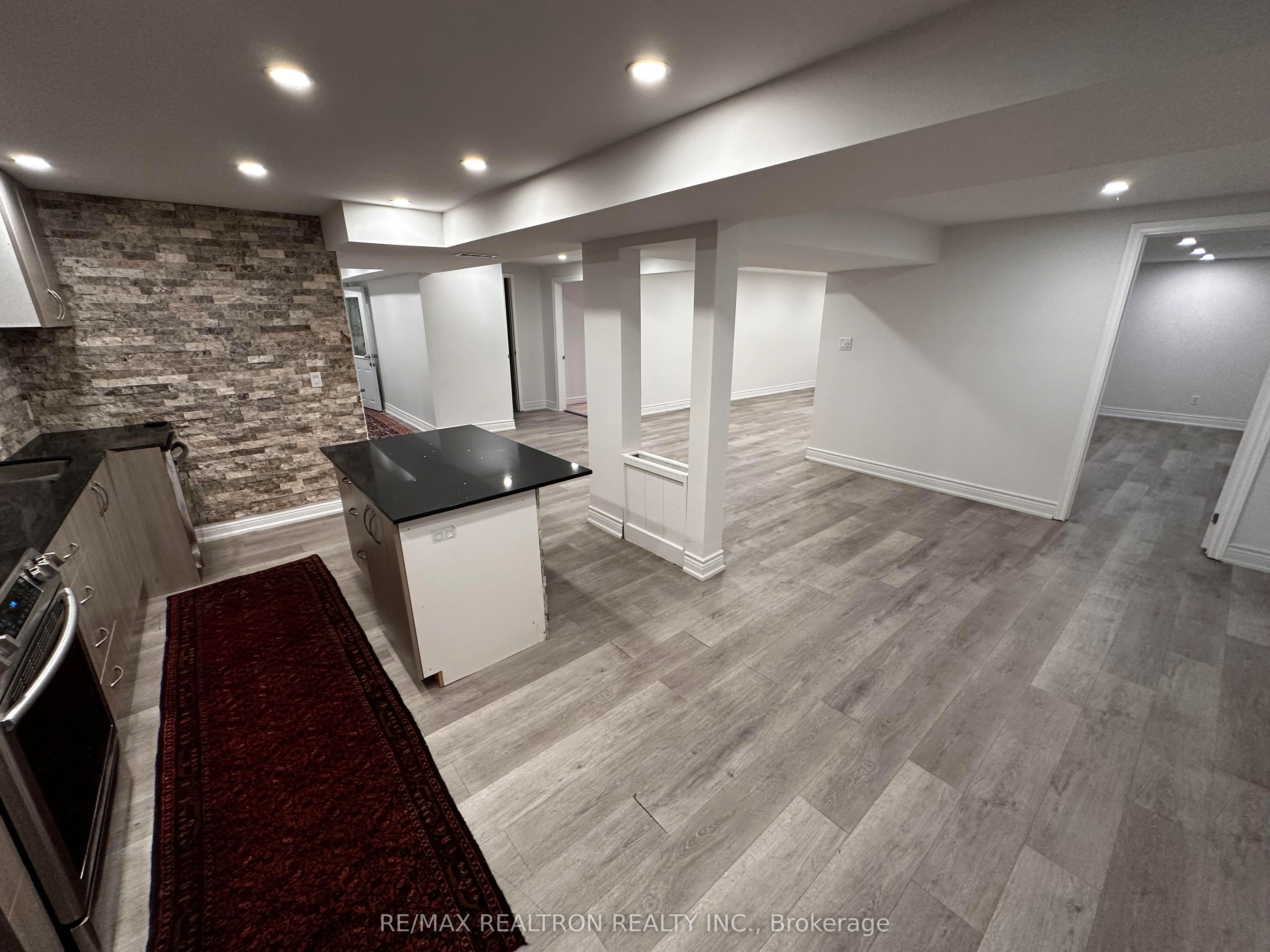 524 Bristol Road #bsmt Property Photo 9