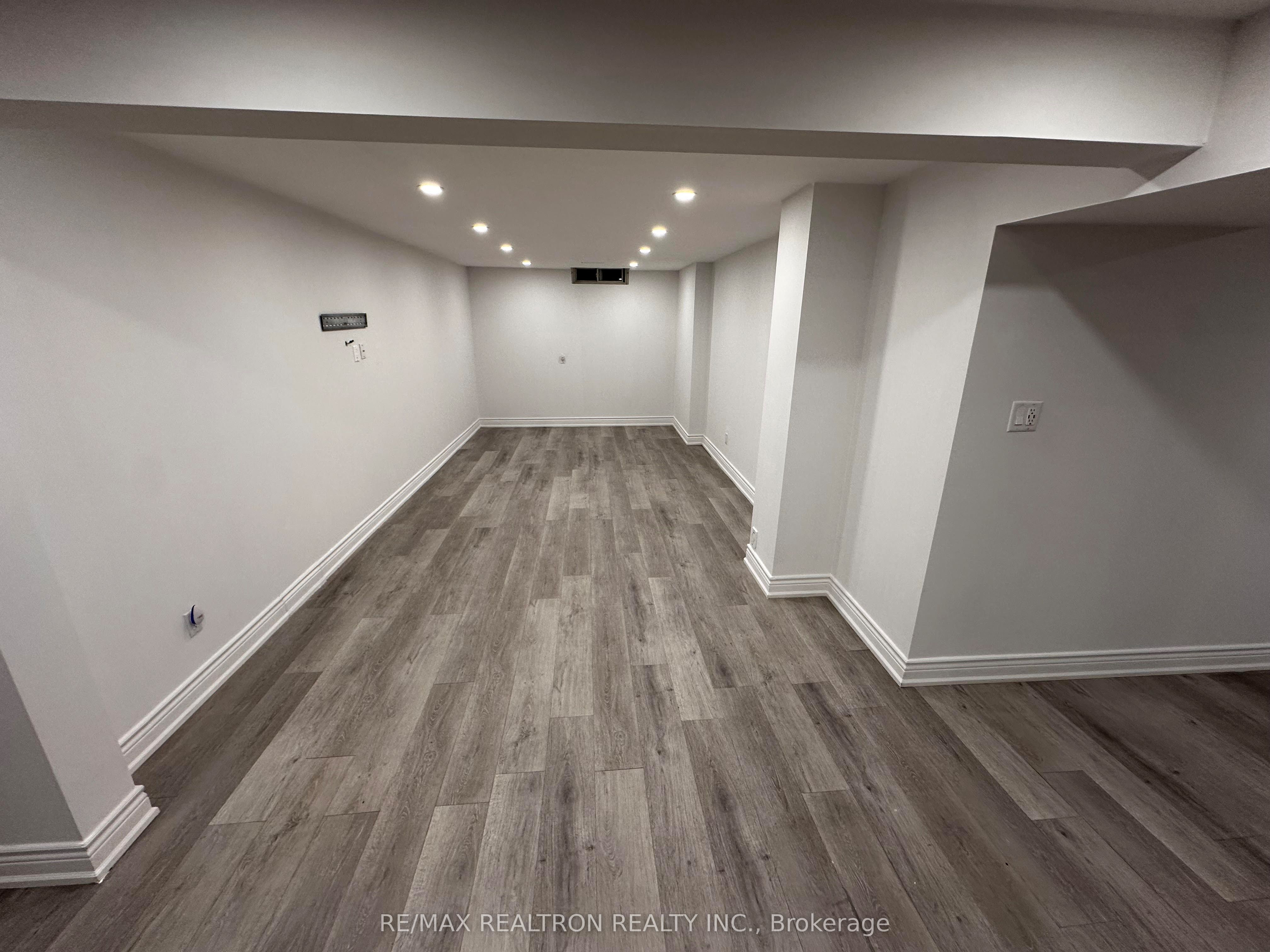 524 Bristol Road #bsmt Property Photo 11