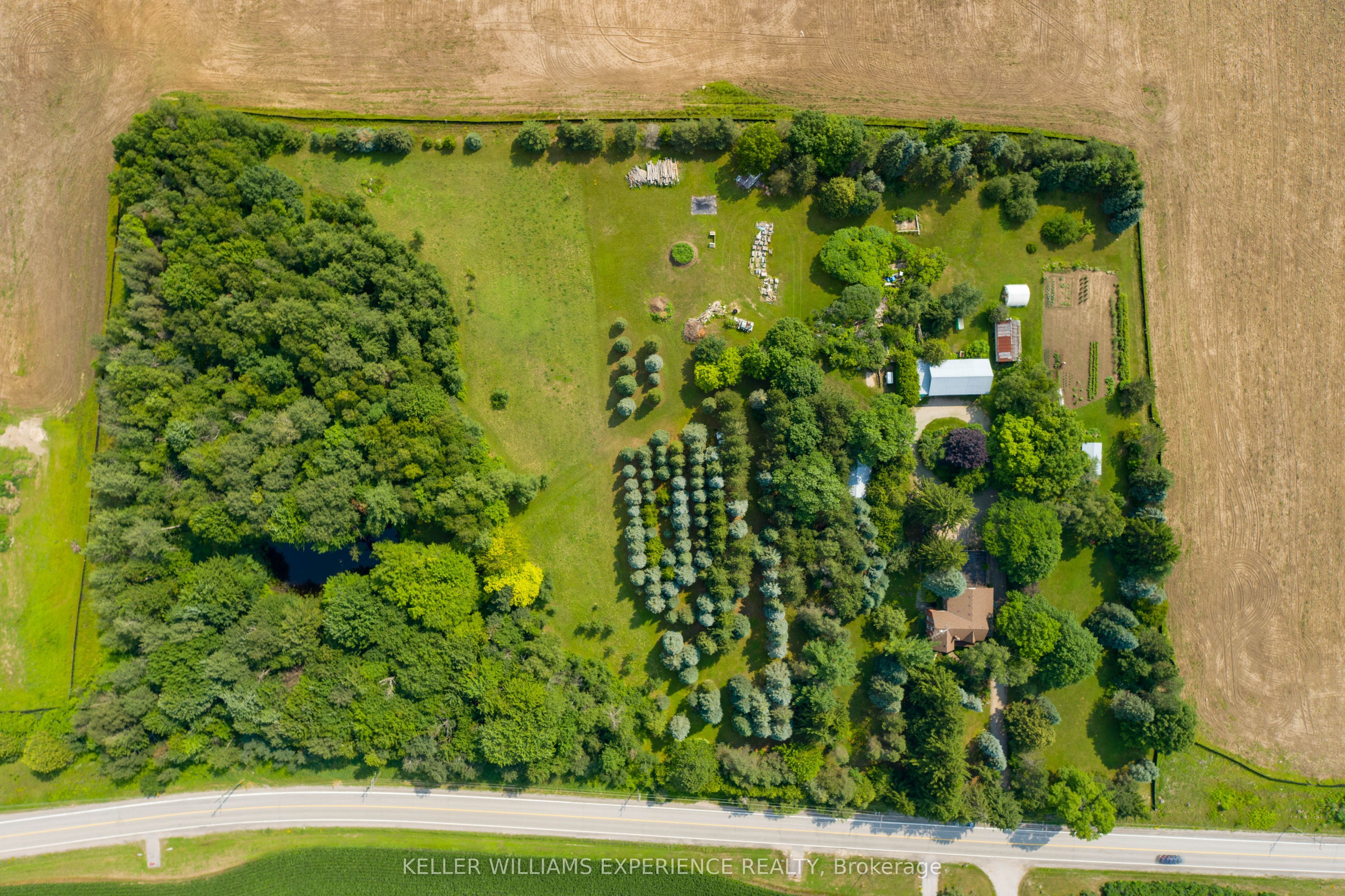 7089 5th Side Road Property Photo 7