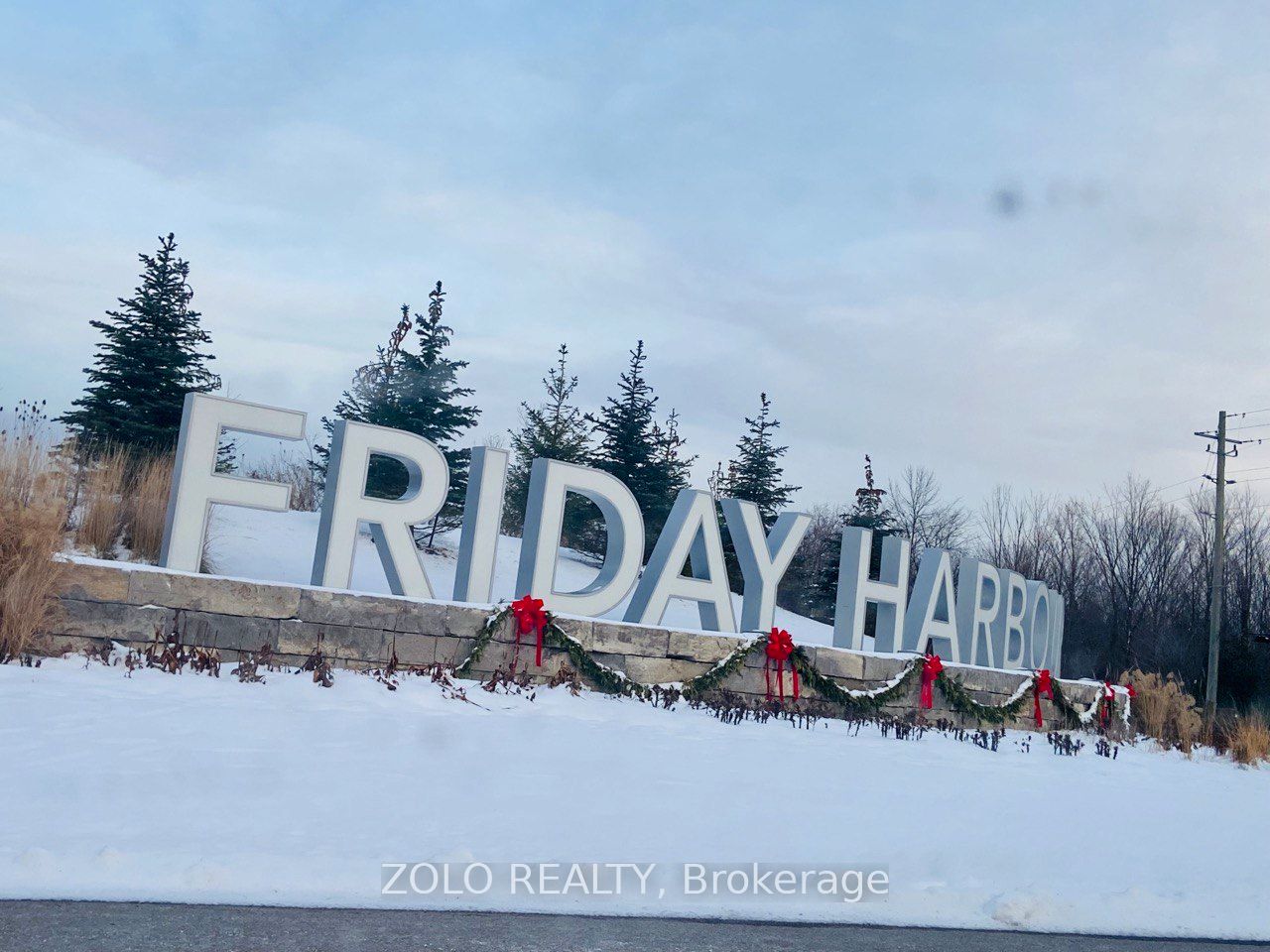 241 Sea Ray Avenue N Property Photo 1