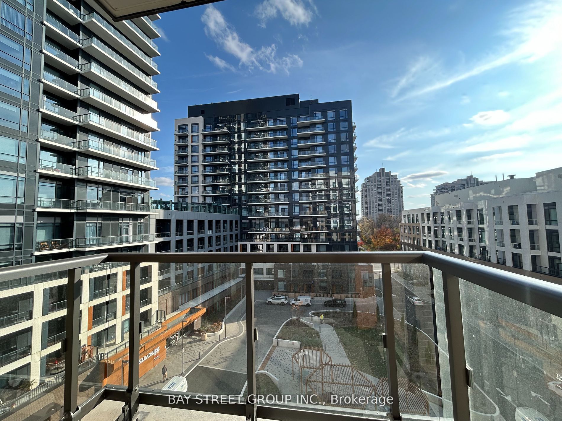 8 Beverley Glen Boulevard 606 Property Photo 18