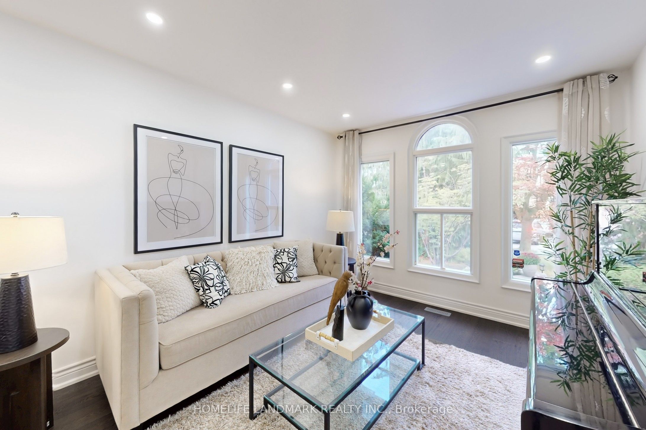 65 Rosemount Avenue Property Photo 7