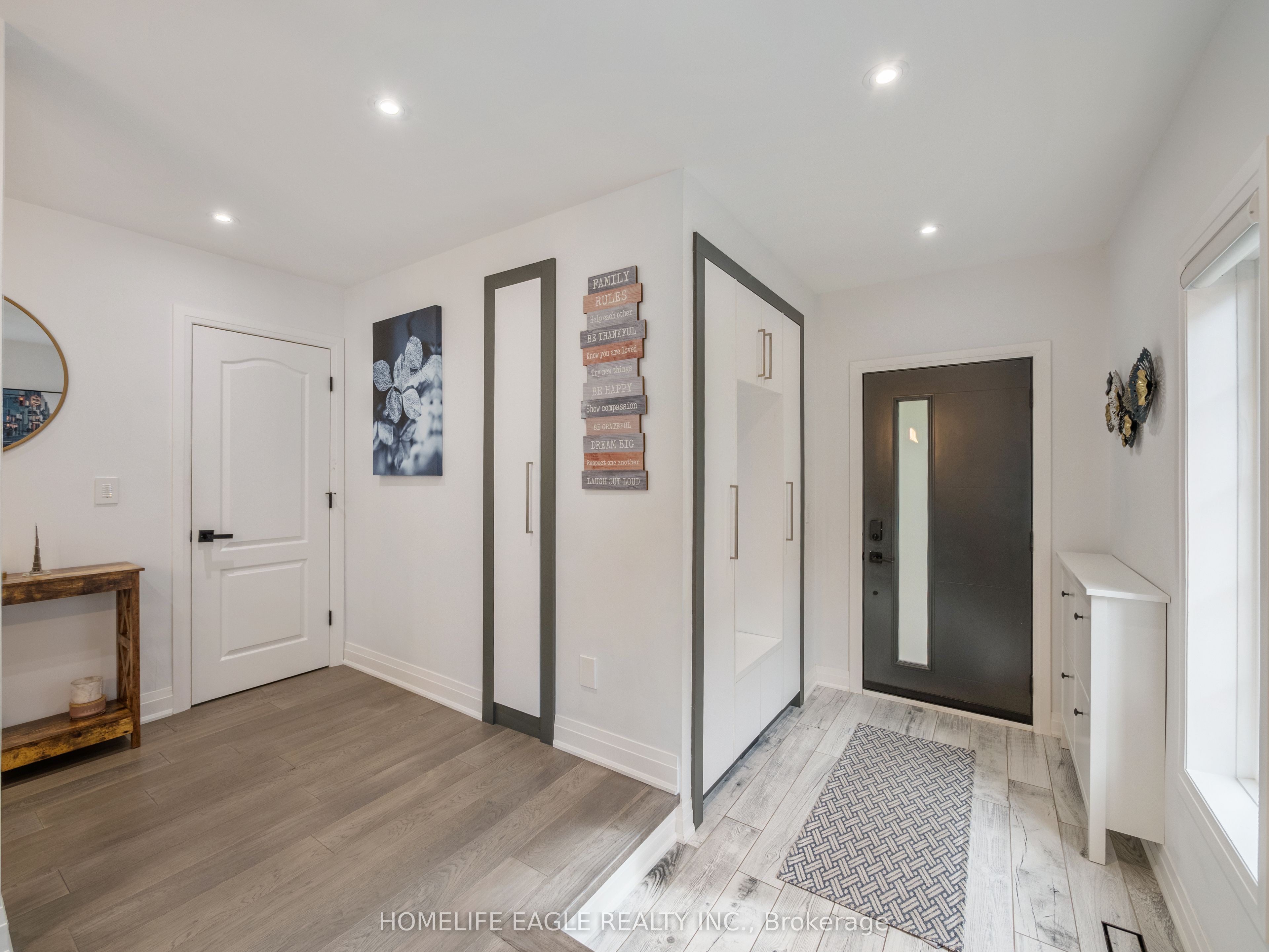 6 Brightsview Drive Property Photo 2