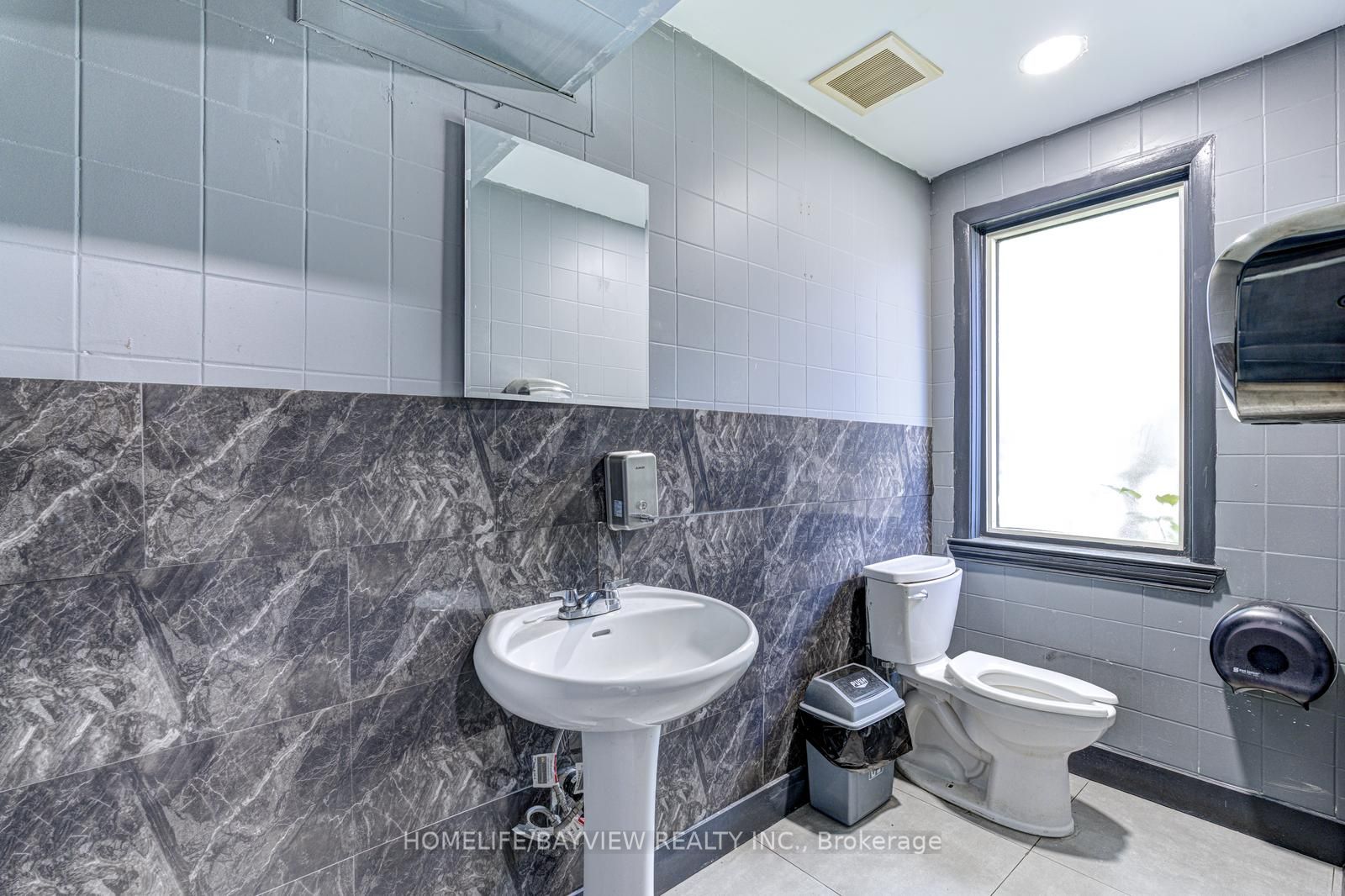 5775 Highway 7 N/a E Property Photo 37