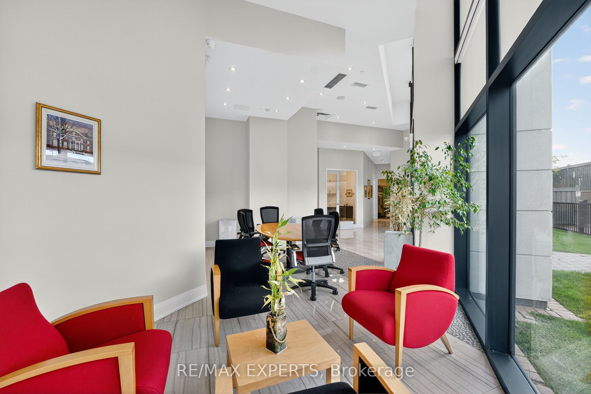 12 Woodstream Boulevard 6 Property Photo 10