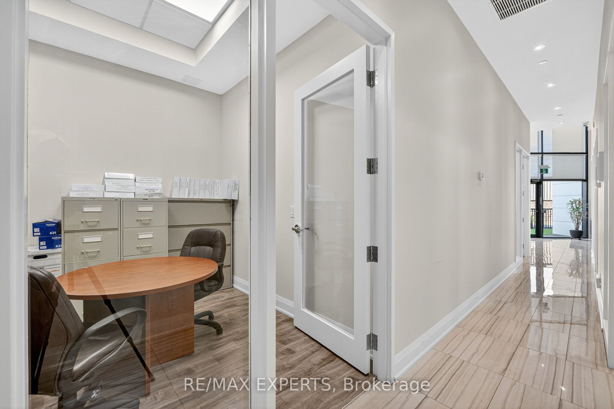 12 Woodstream Boulevard 6 Property Photo 21