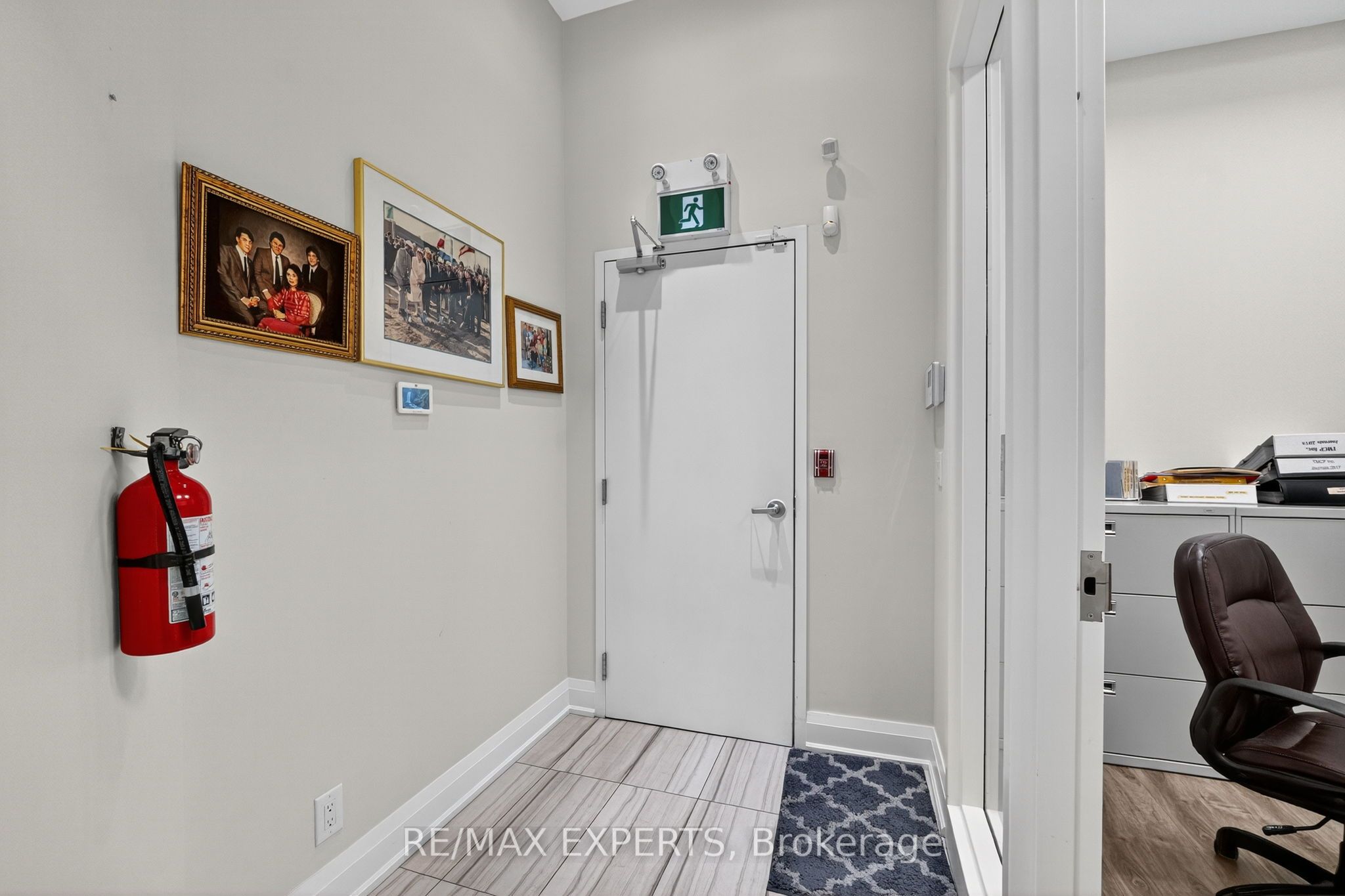 12 Woodstream Boulevard 6 Property Photo 23