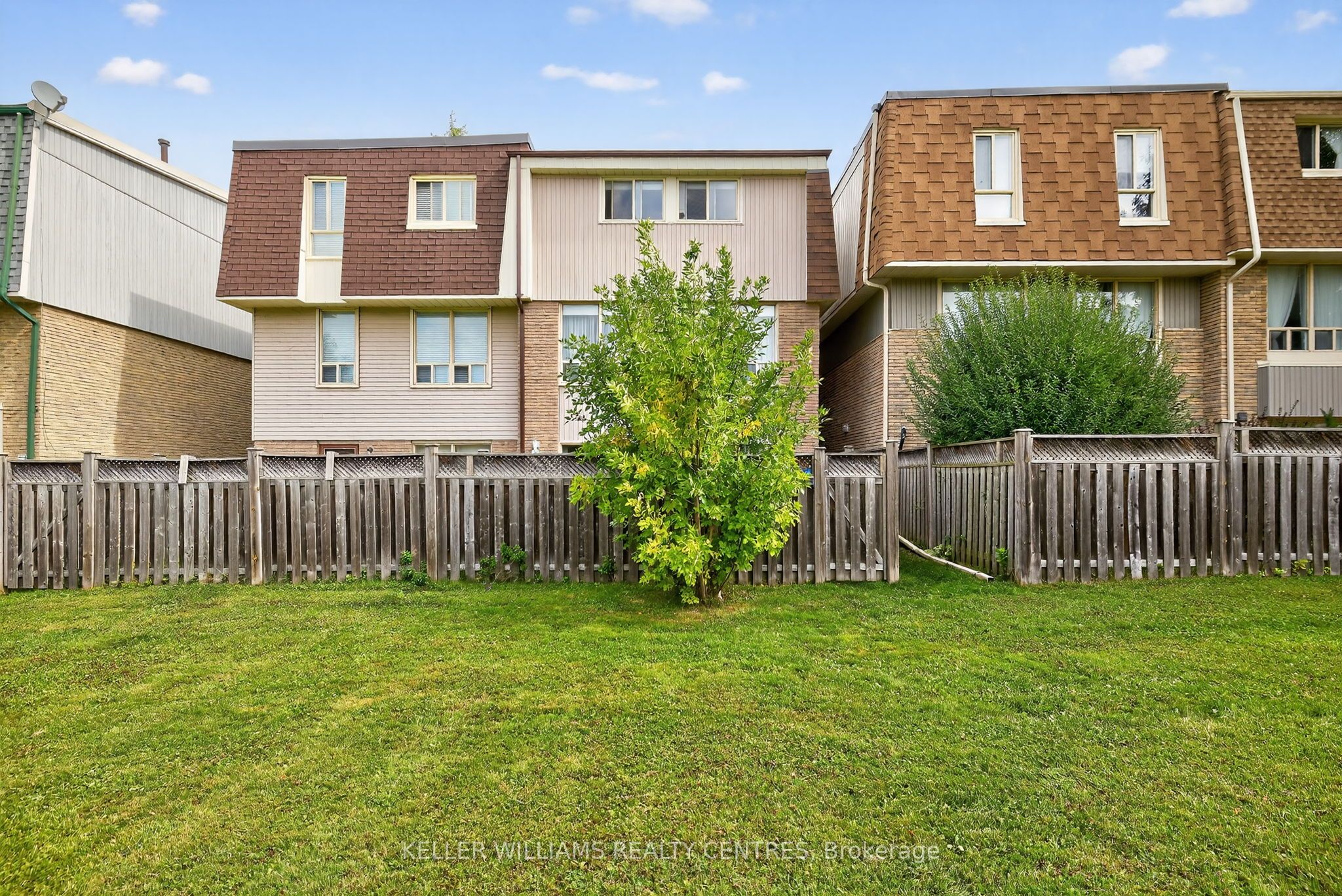 100 Poplar Crescent Property Photo 5