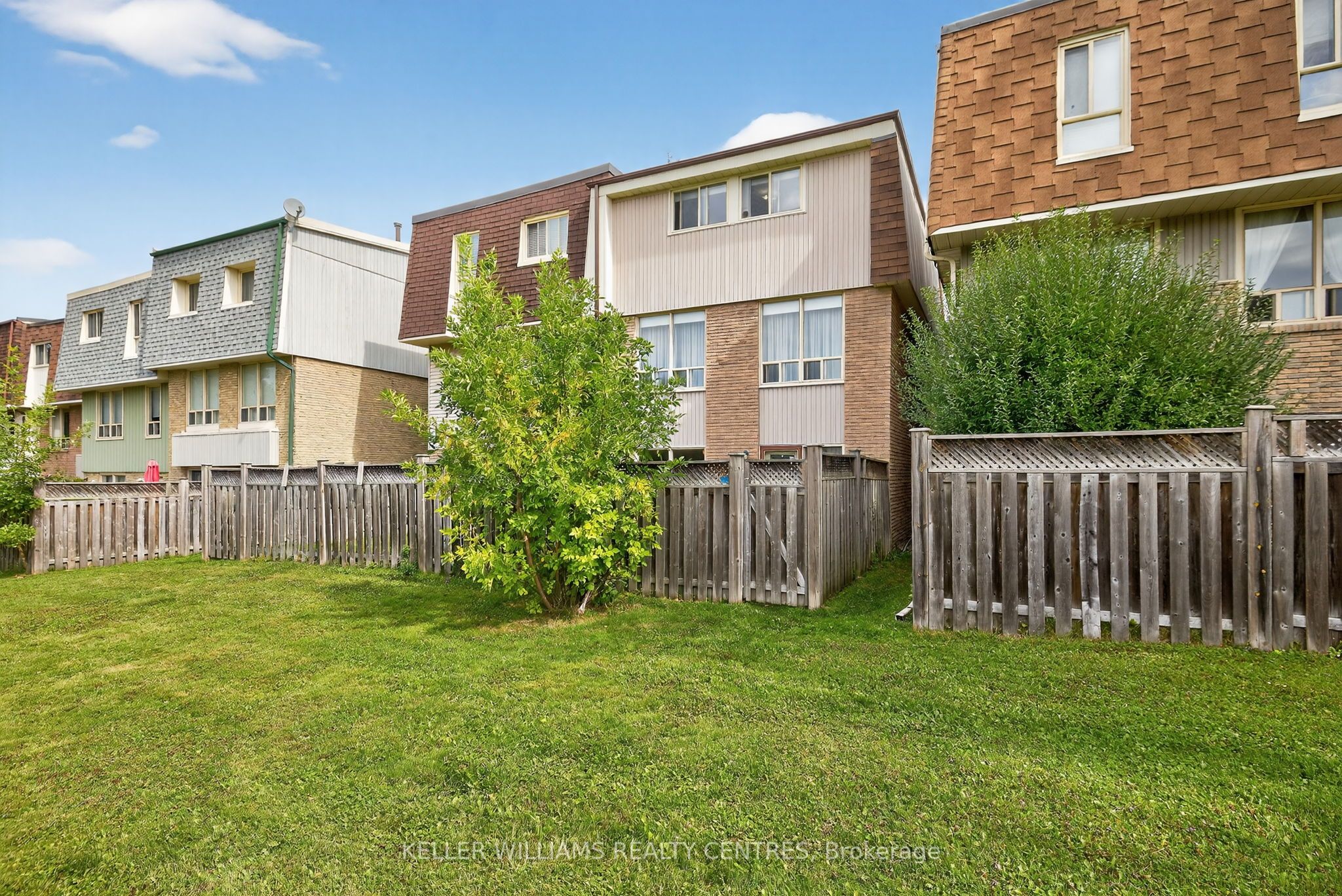 100 Poplar Crescent Property Photo 6