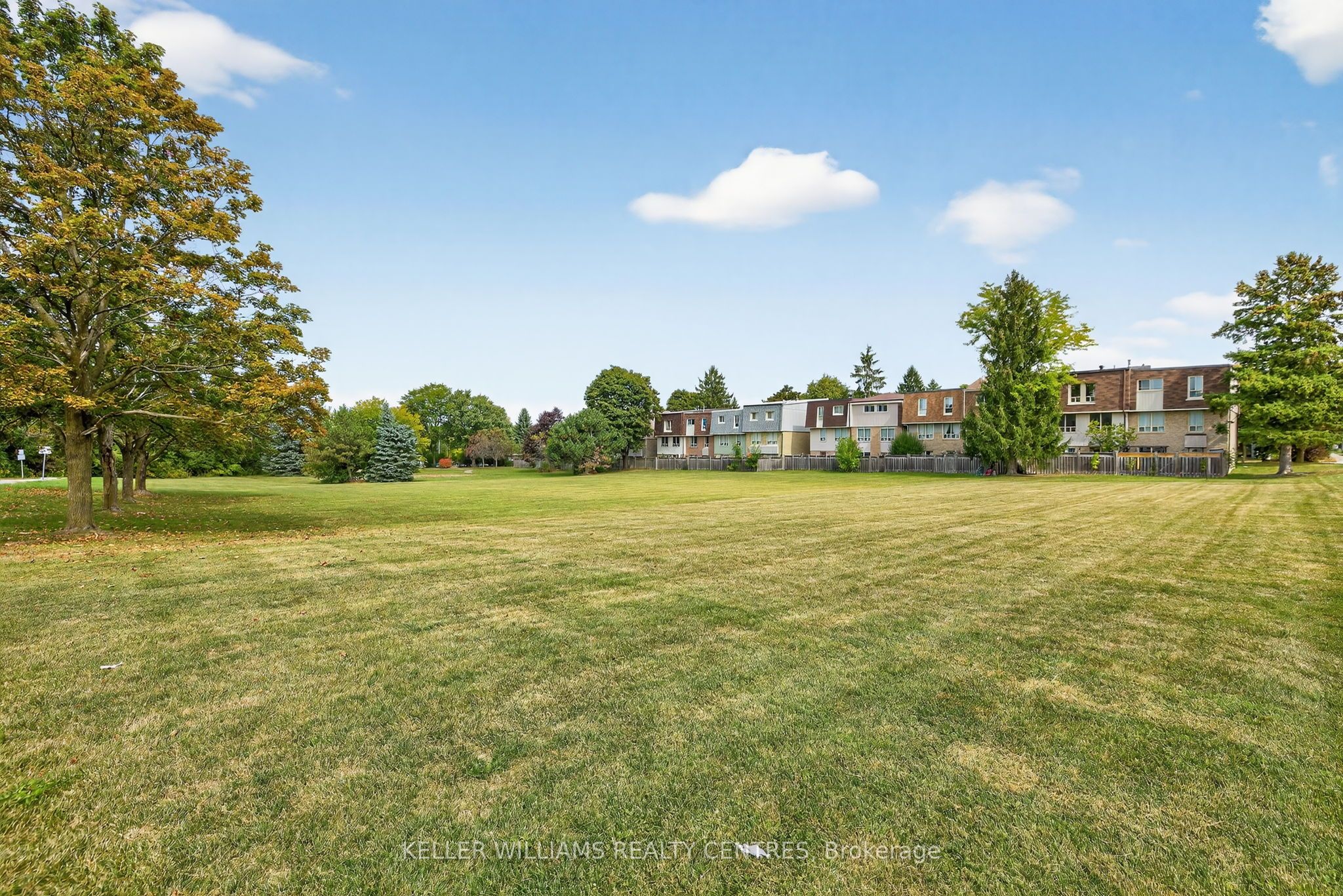 100 Poplar Crescent Property Photo 11