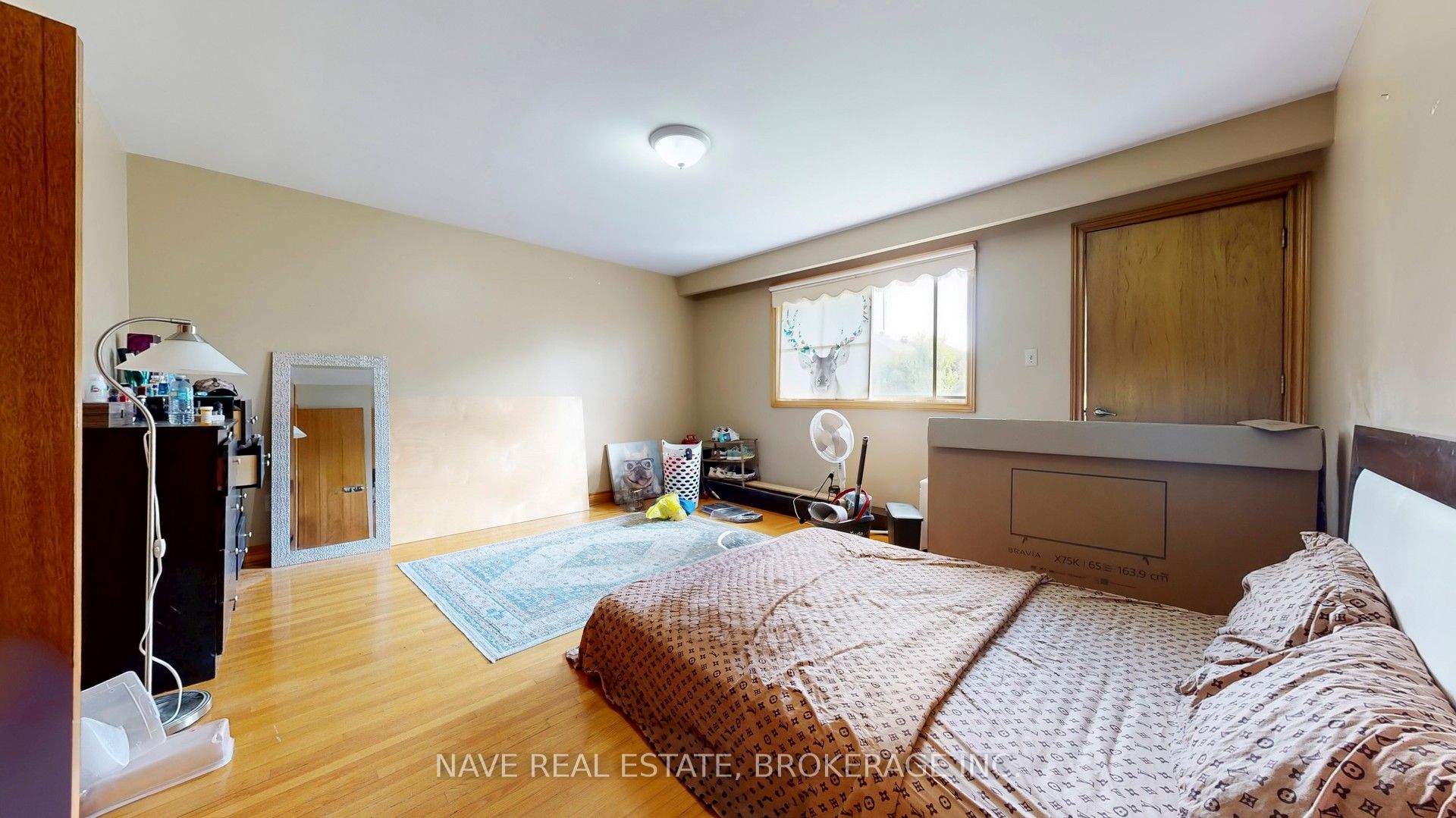 9747 Bathurst Street Property Photo 13