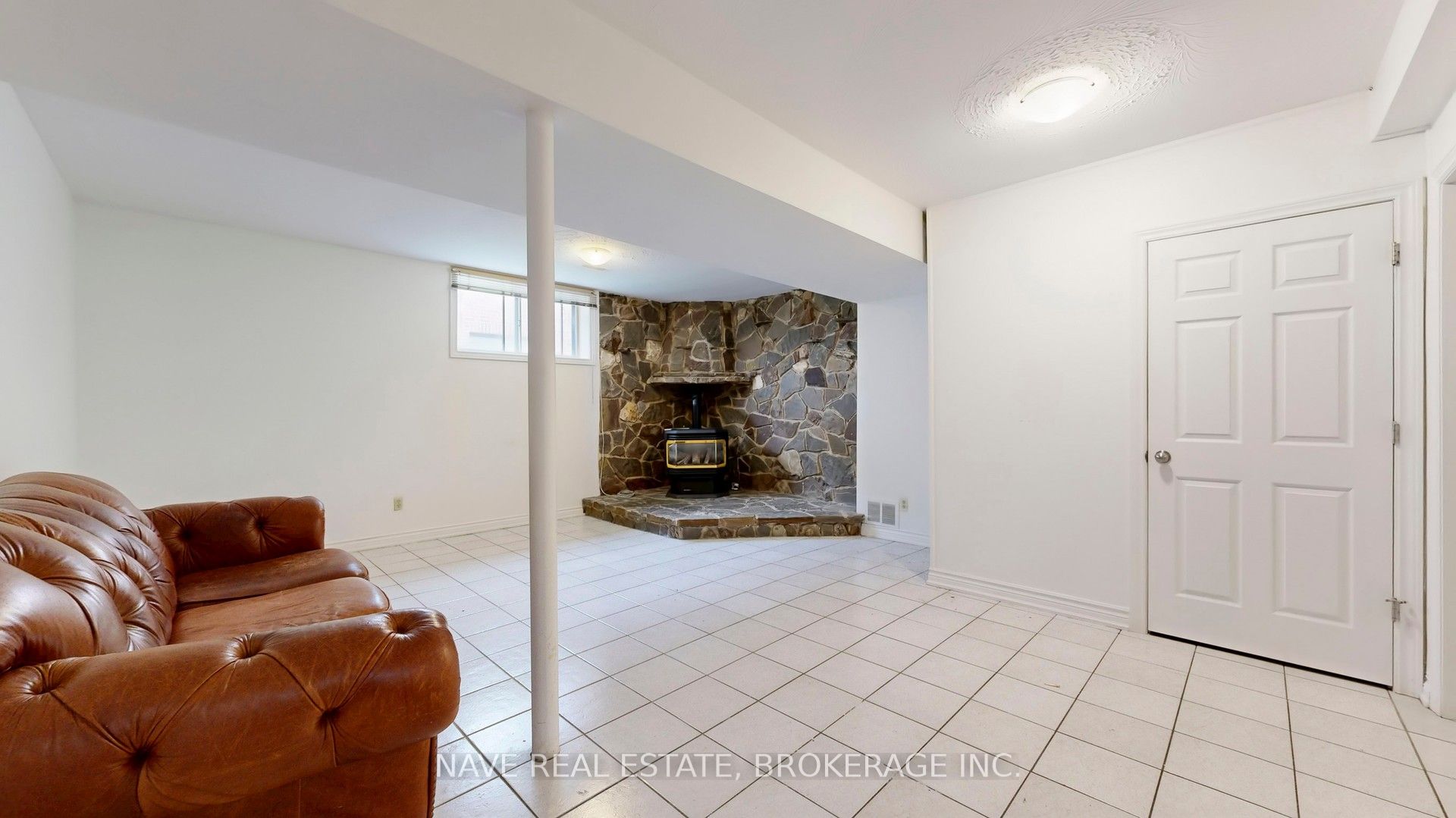 9747 Bathurst Street Property Photo 26