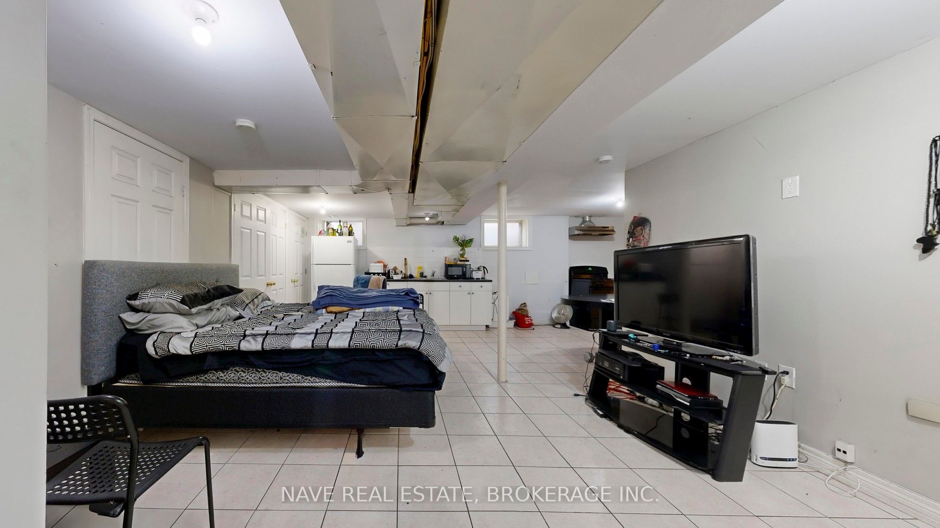 9747 Bathurst Street Property Photo 32