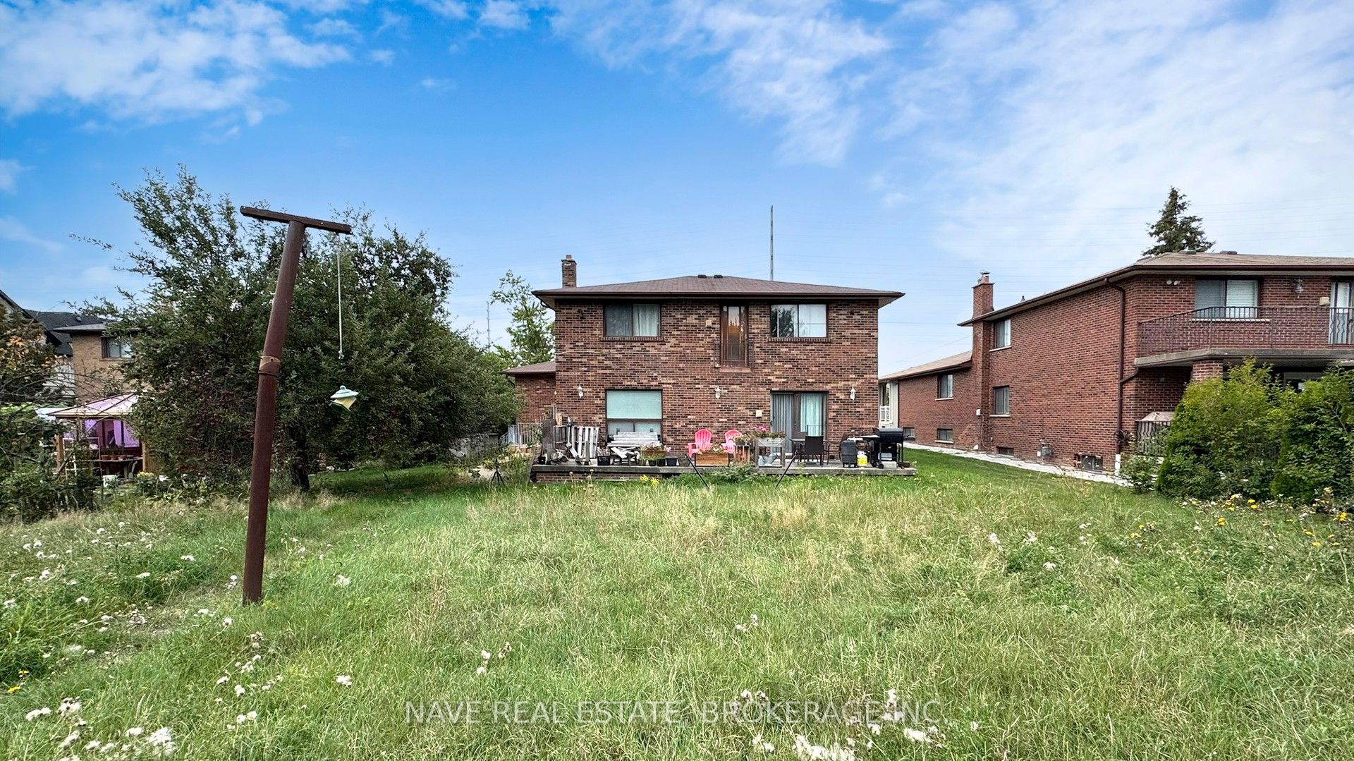 9747 Bathurst Street Property Photo 43