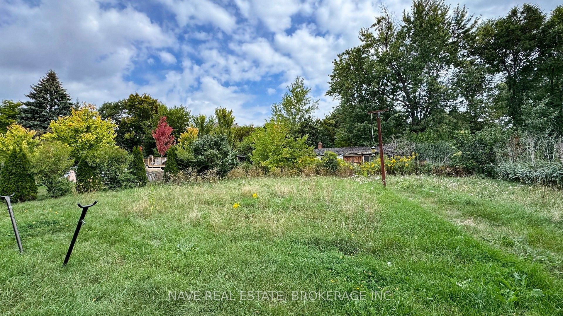 9747 Bathurst Street Property Photo 44