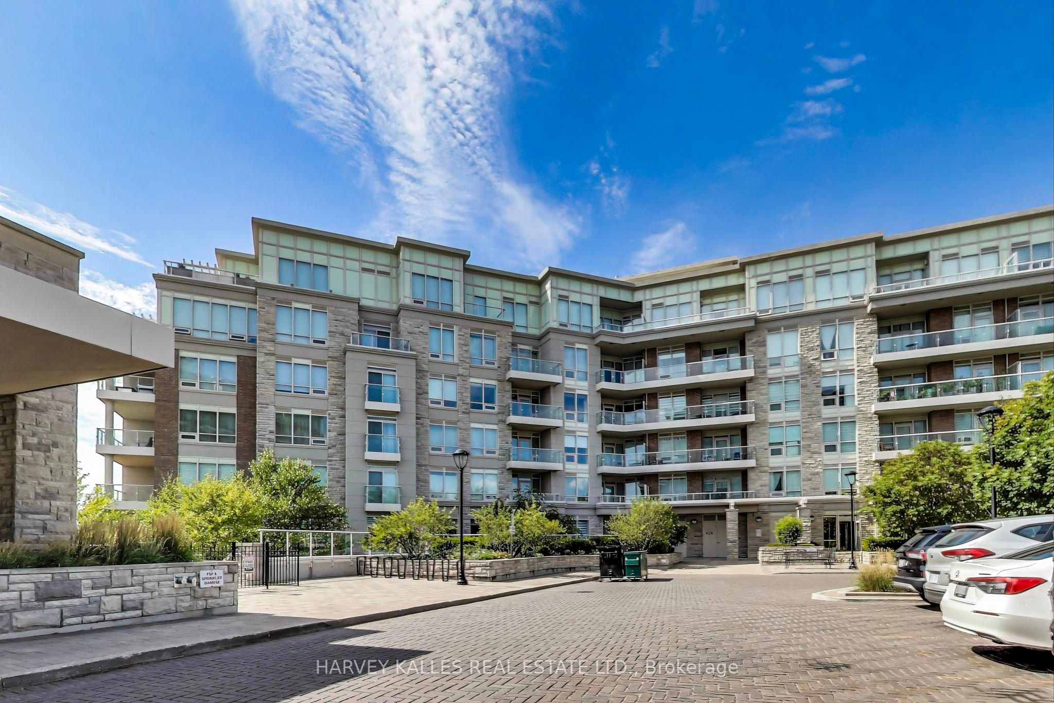 9 Stollery Pond Crescent 212 Property Photo 3